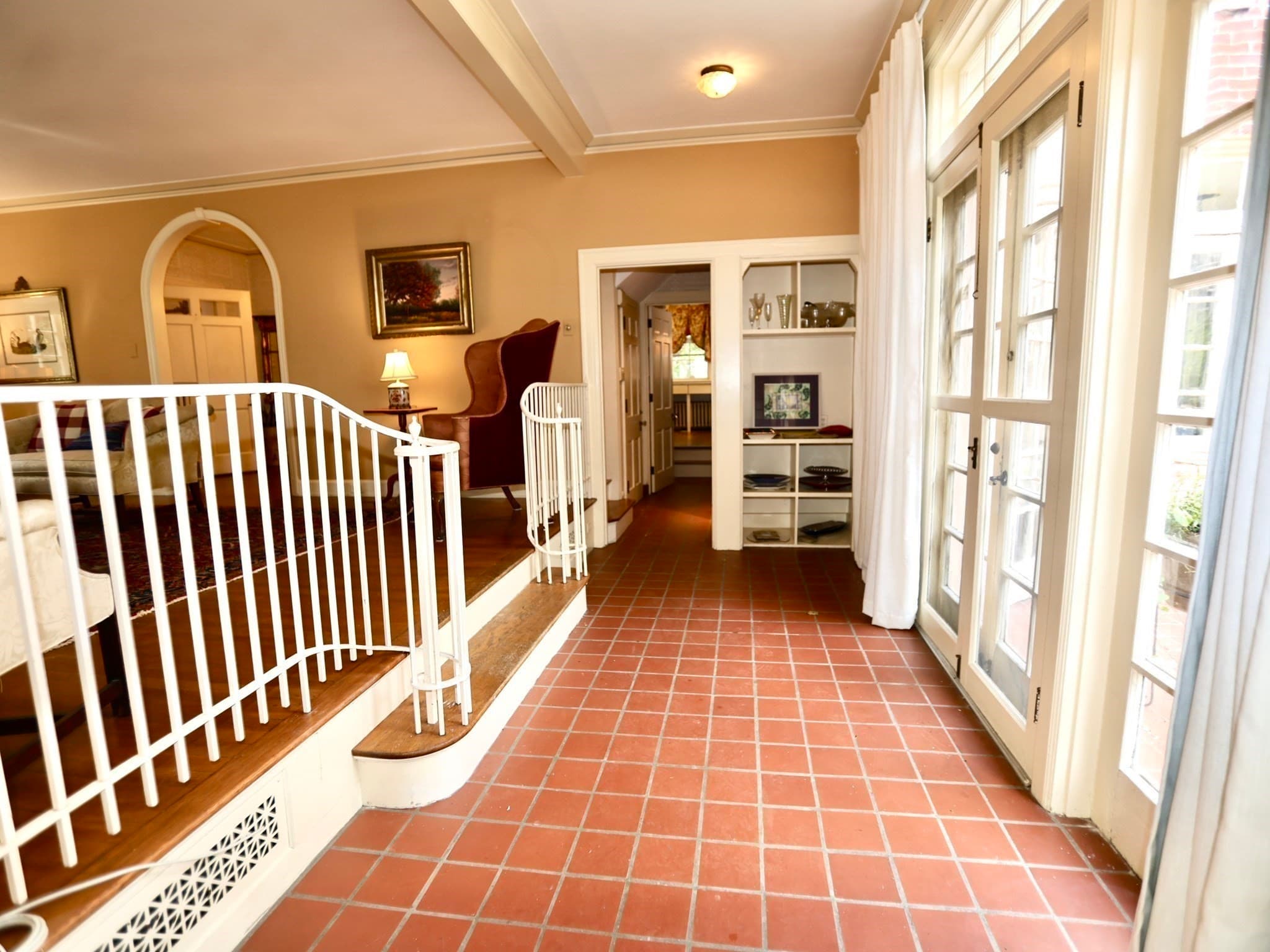 Single Family Residence at 112 Russell St, Worcester MA 01609, Worcester, photo 5 of 36