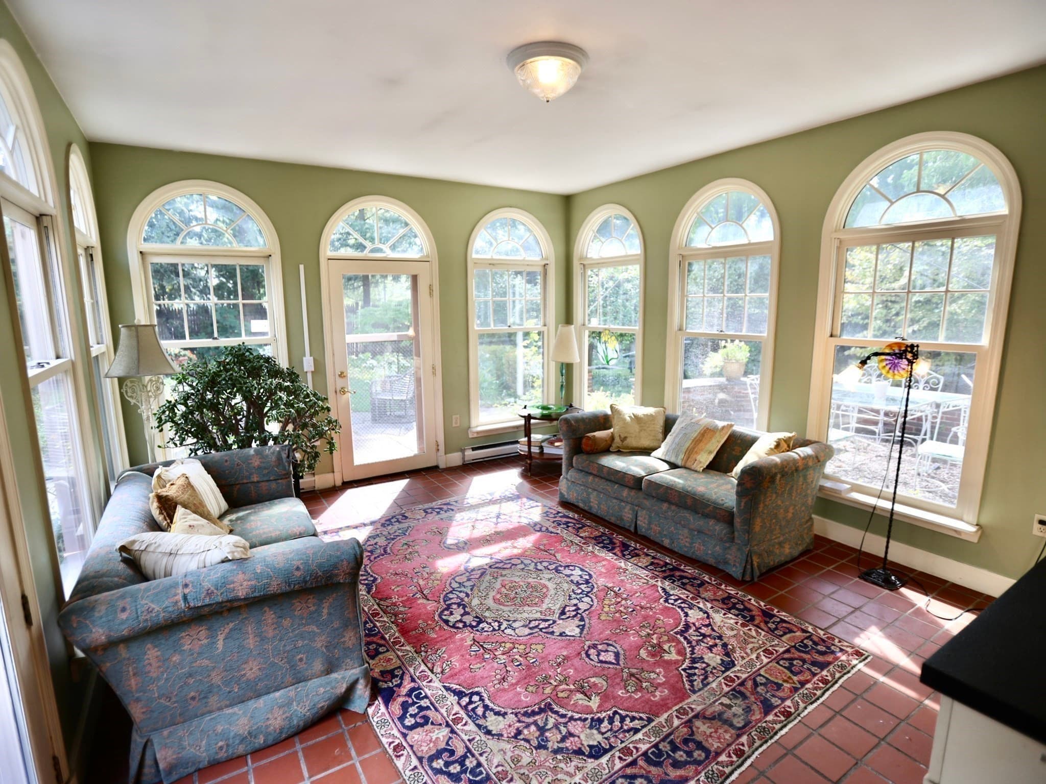 Single Family Residence at 112 Russell St, Worcester MA 01609, Worcester, photo 8 of 36