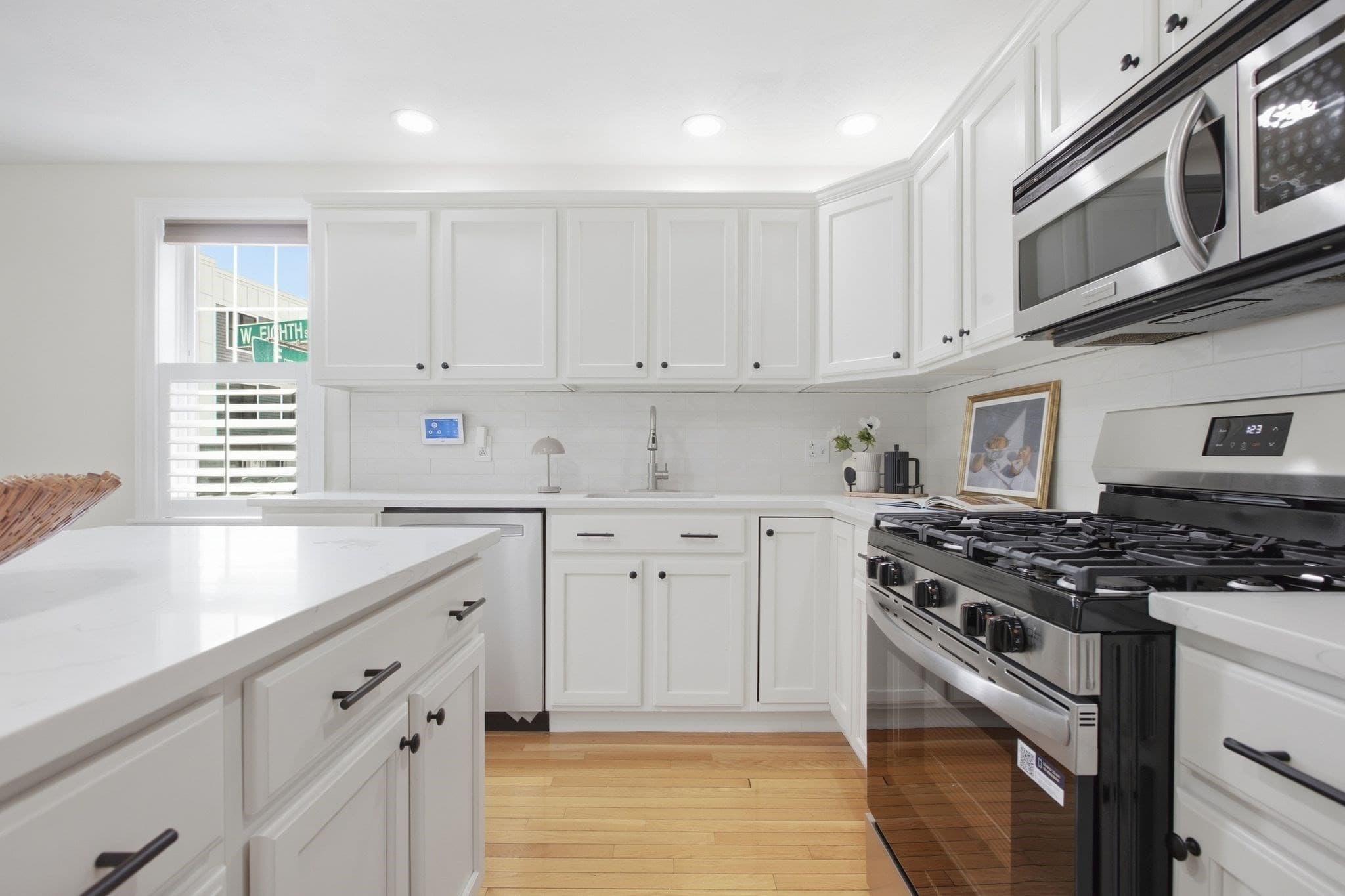 Condominium at 194 E St # A, Boston MA 02127, Boston, photo 3 of 20