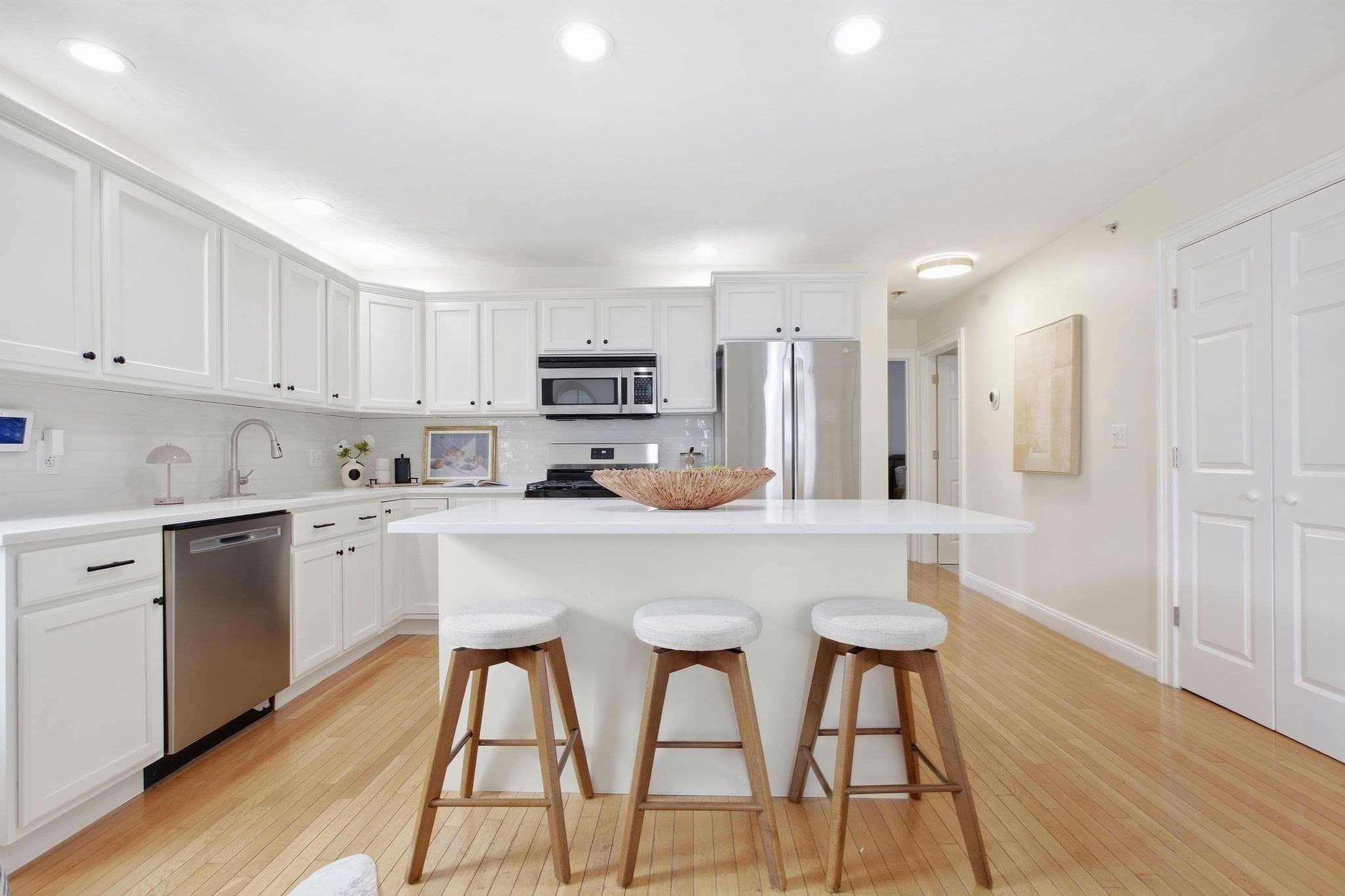 194 E St # A, Boston MA 02127