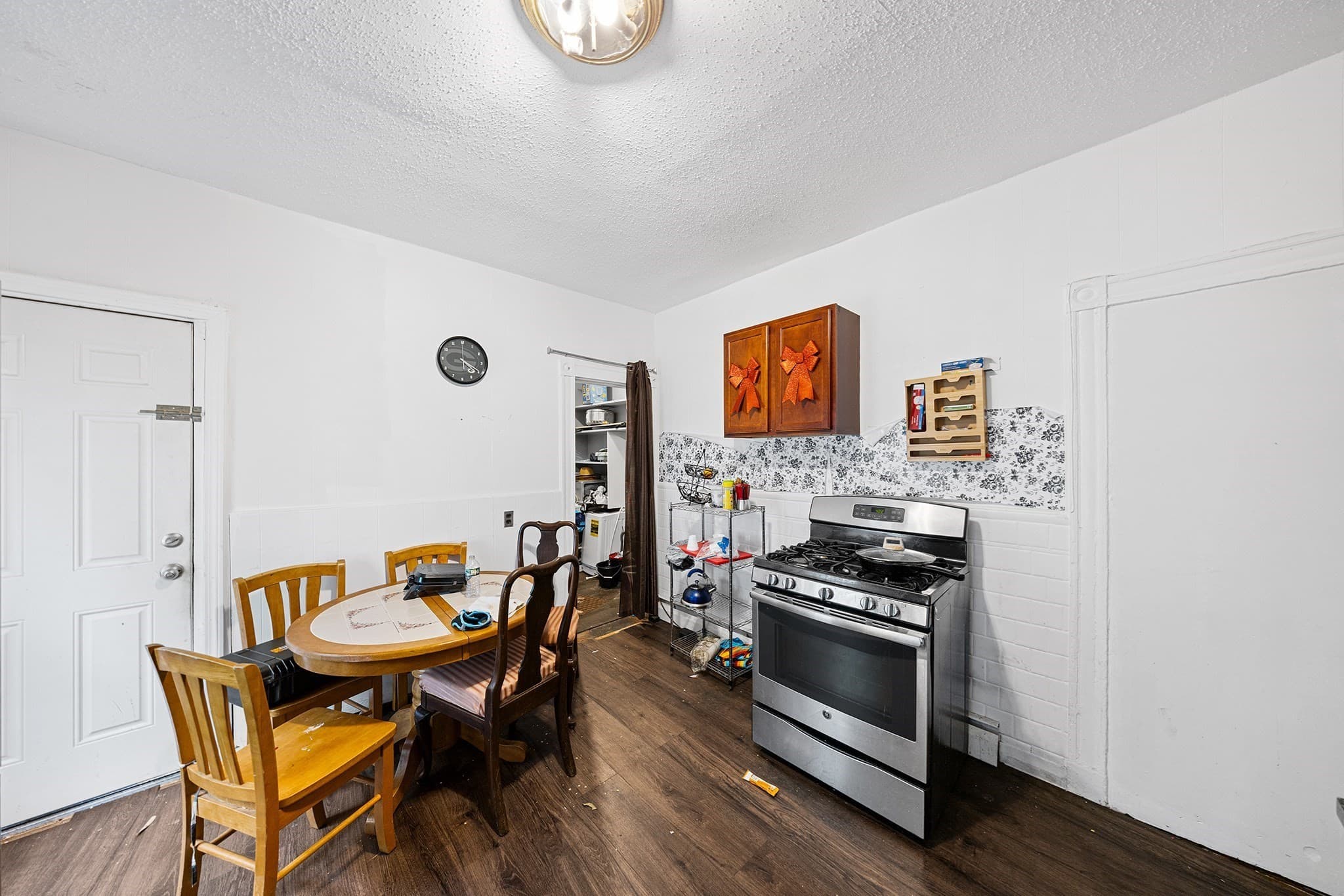 3 Family at 374 Geneva Ave, Boston MA 02122, Boston, photo 9 of 42