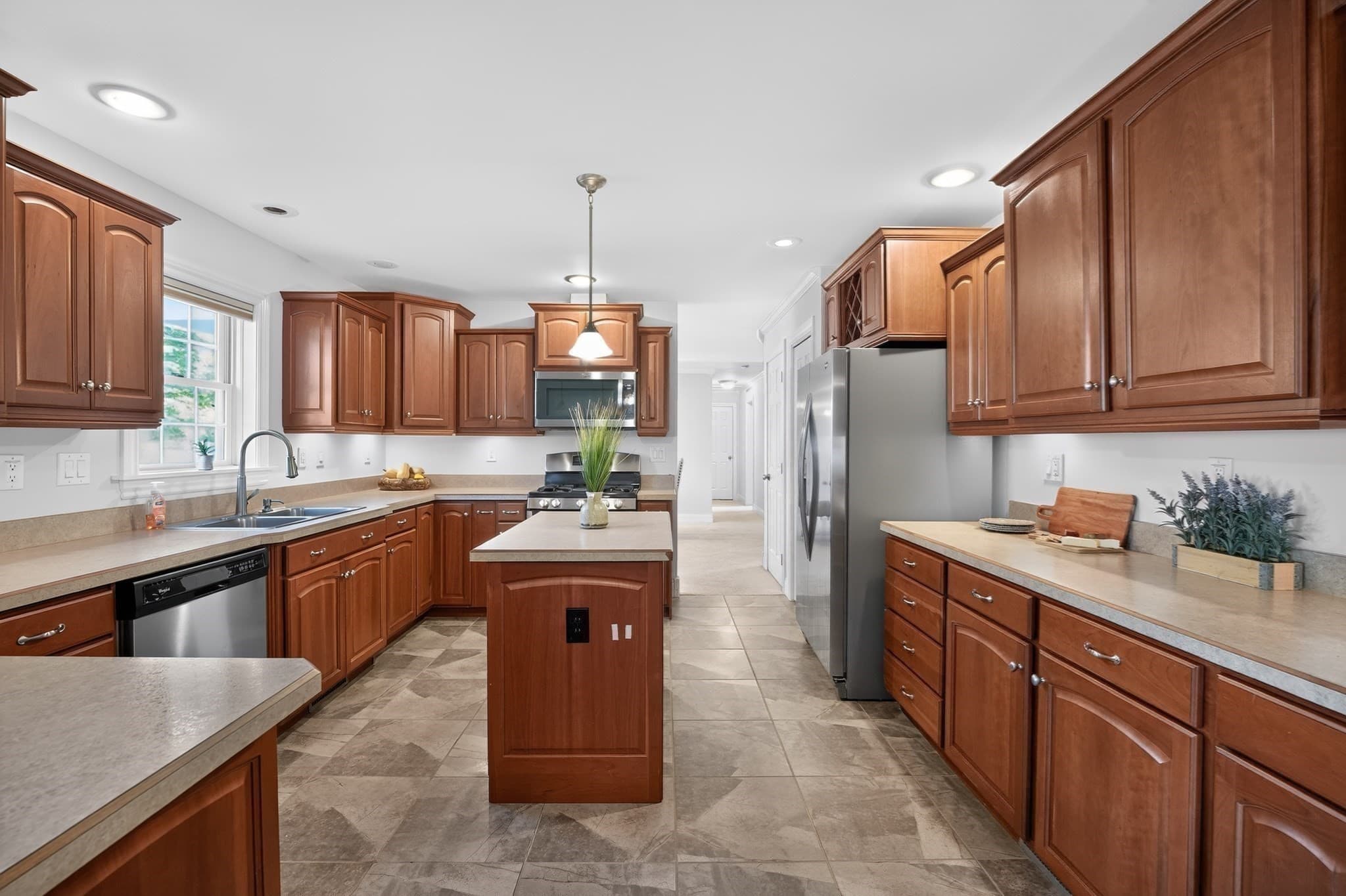 Single Family Residence at 2 Leslie Court, Rockland MA 02370, Rockland, photo 22 of 32