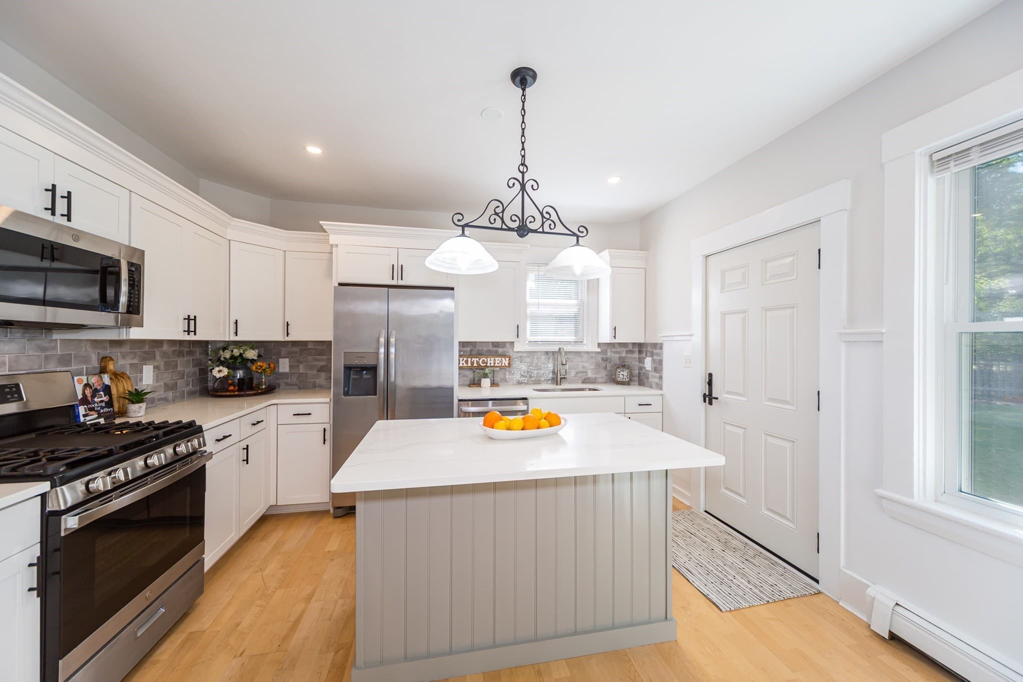 Single Family Residence at 11 Purchase Street, Framingham MA 01701, Framingham, photo 7 of 34
