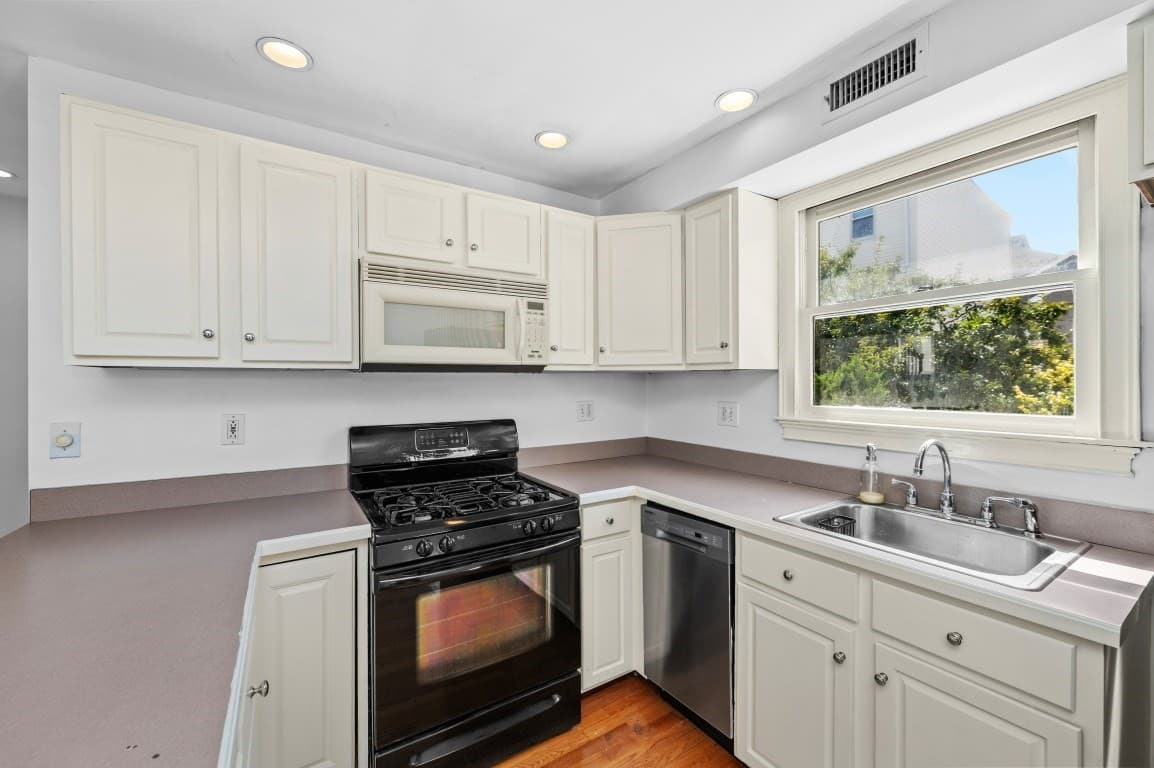 Single Family Residence at 61 Baxter St. # 61, Boston MA 02127, photo 7 of 20