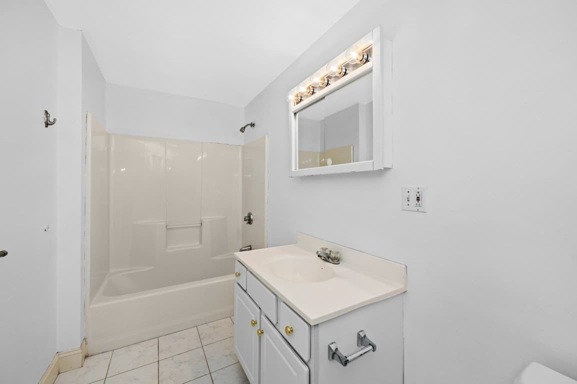 Single Family Residence at 61 Baxter St. # 61, Boston MA 02127, photo 14 of 20