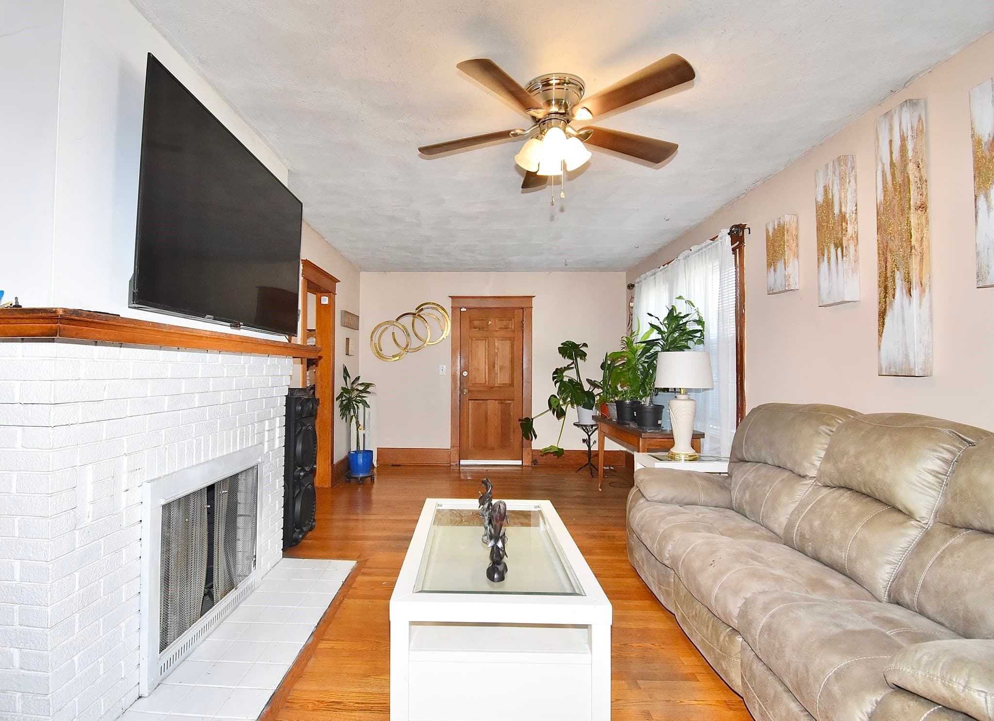 Single Family Residence at 1245 Bay St, Springfield MA 01109, Springfield, photo 5 of 38