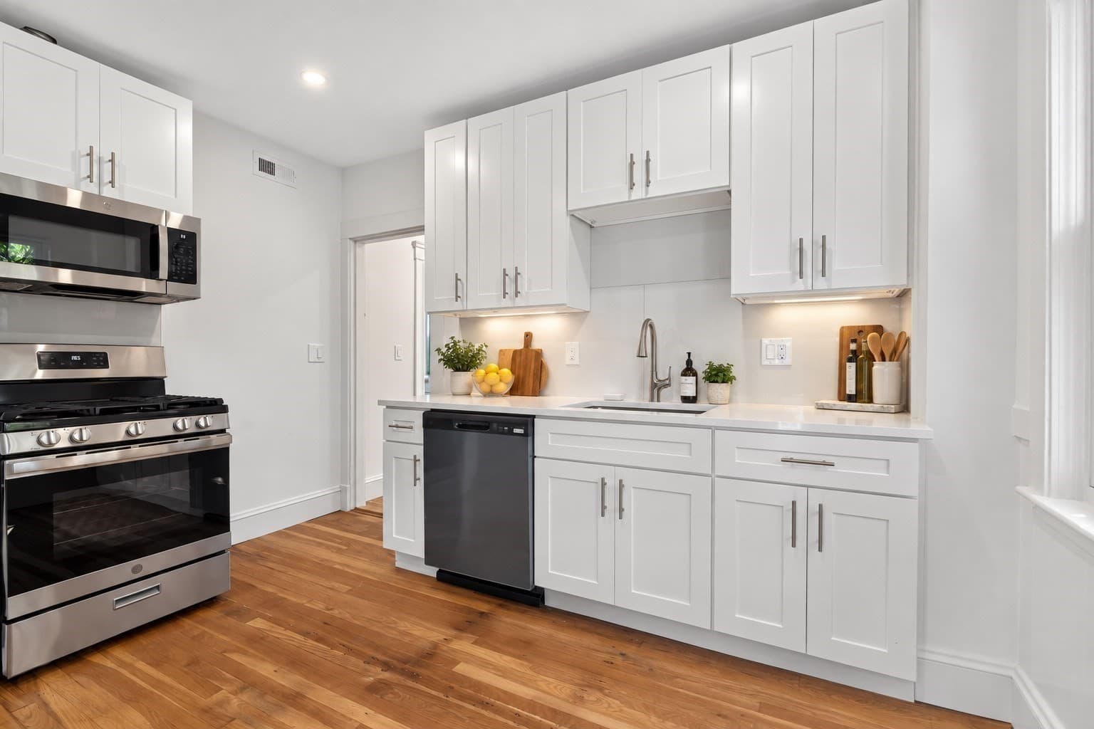 Condominium at 7 Richard Ave # 3, Cambridge MA 02140, Cambridge, photo 6 of 15