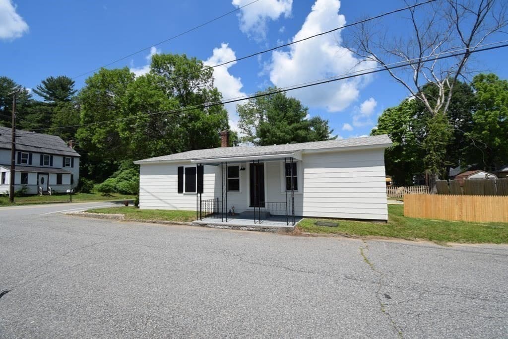 Single Family Residence at 433 Putnam Hill Rd, Sutton MA 01590, Sutton, photo 34 of 34