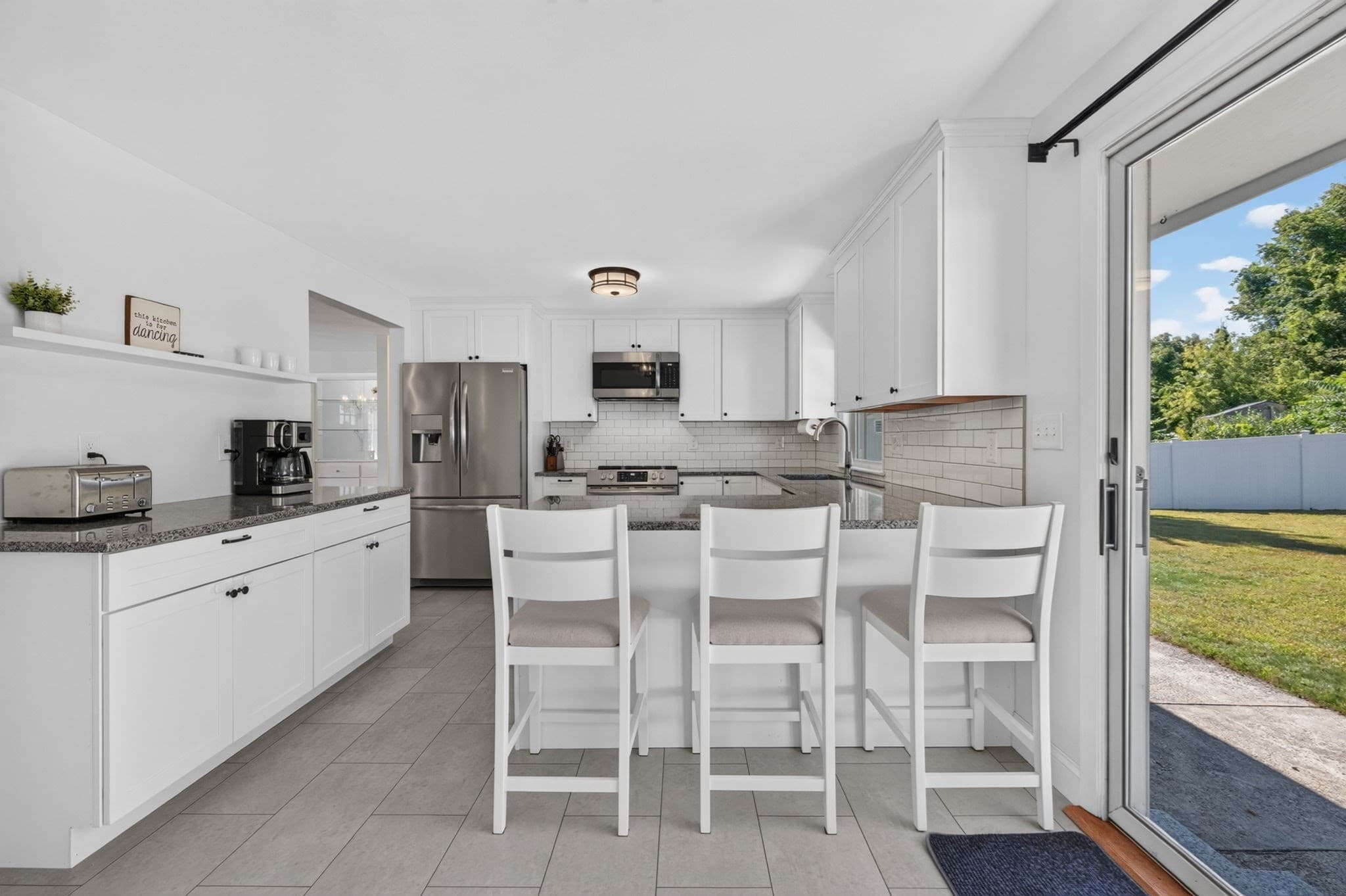 Single Family Residence at 11 Powder Hill Rd, Methuen MA 01844, Methuen, photo 12 of 40