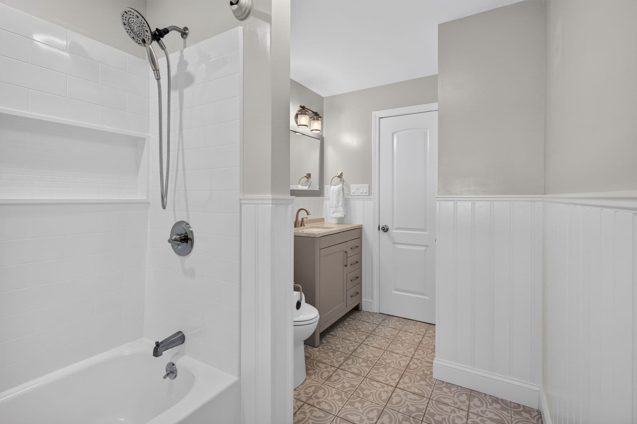 Single Family Residence at 11 Powder Hill Rd, Methuen MA 01844, Methuen, photo 30 of 40
