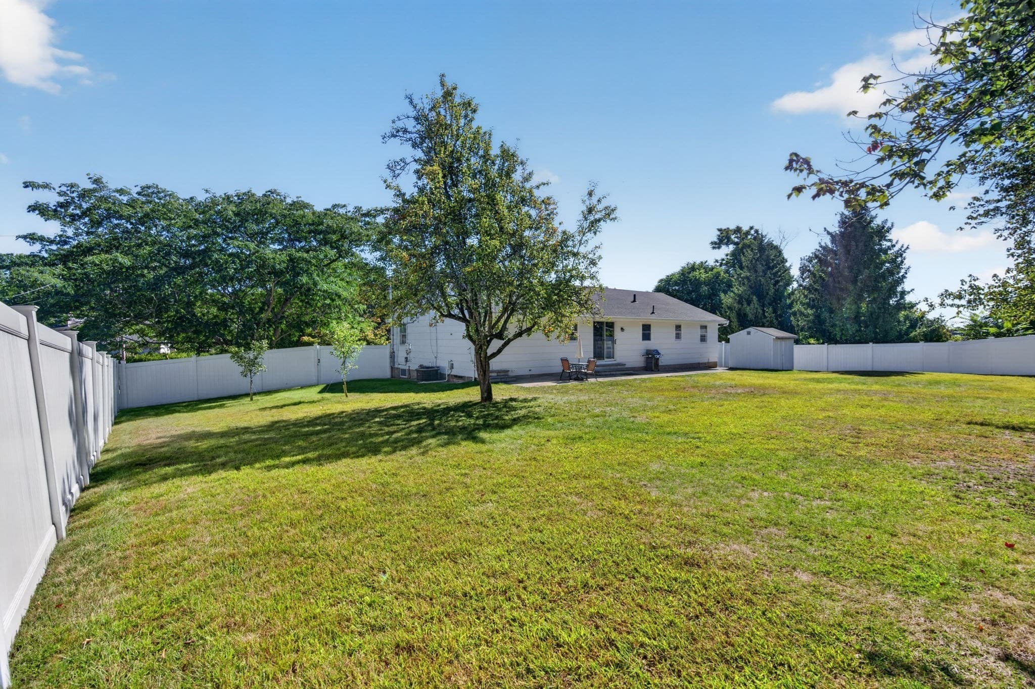 Single Family Residence at 11 Powder Hill Rd, Methuen MA 01844, Methuen, photo 34 of 40
