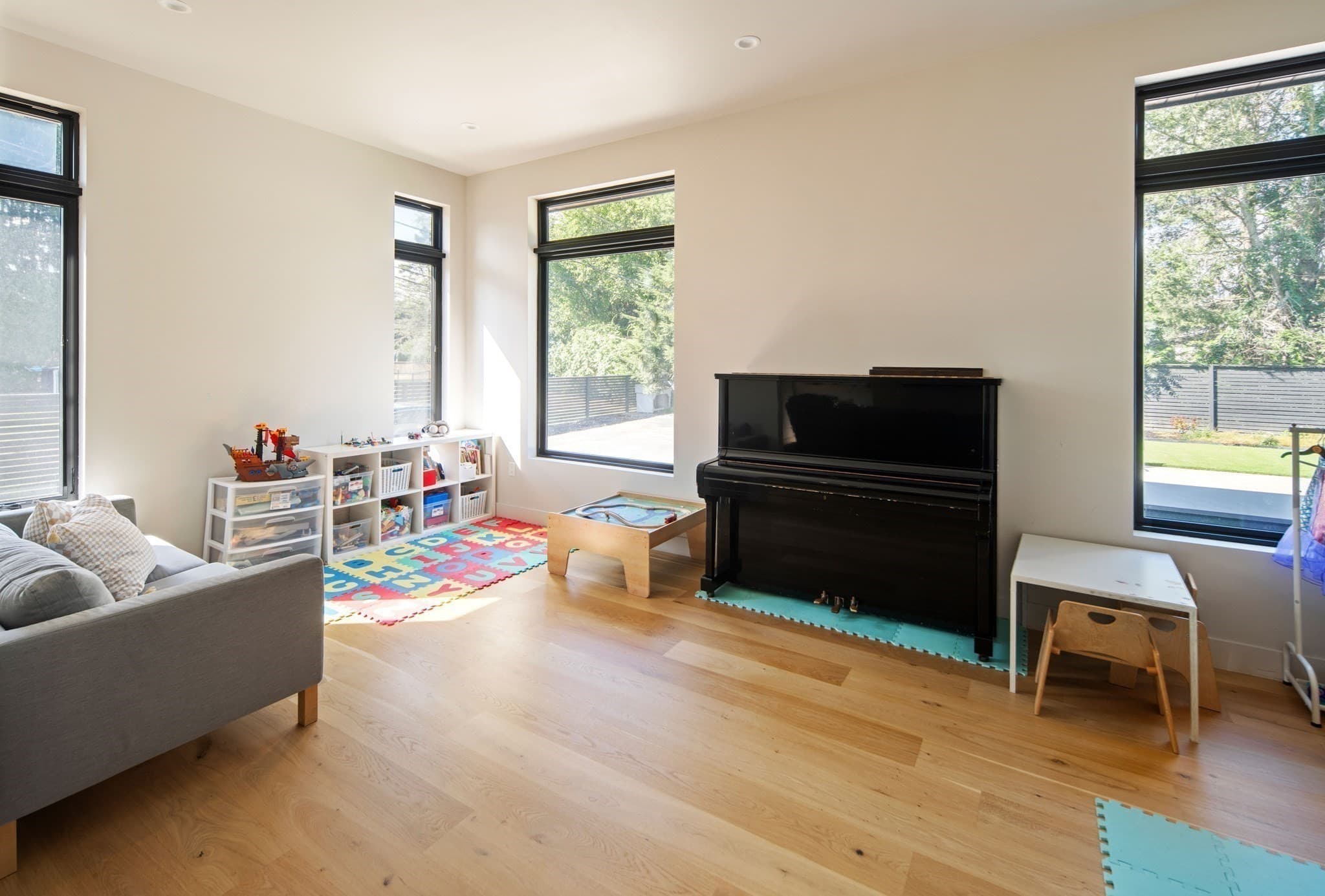 Single Family Residence at 514 Water St, Wakefield MA 01880, photo 21 of 42