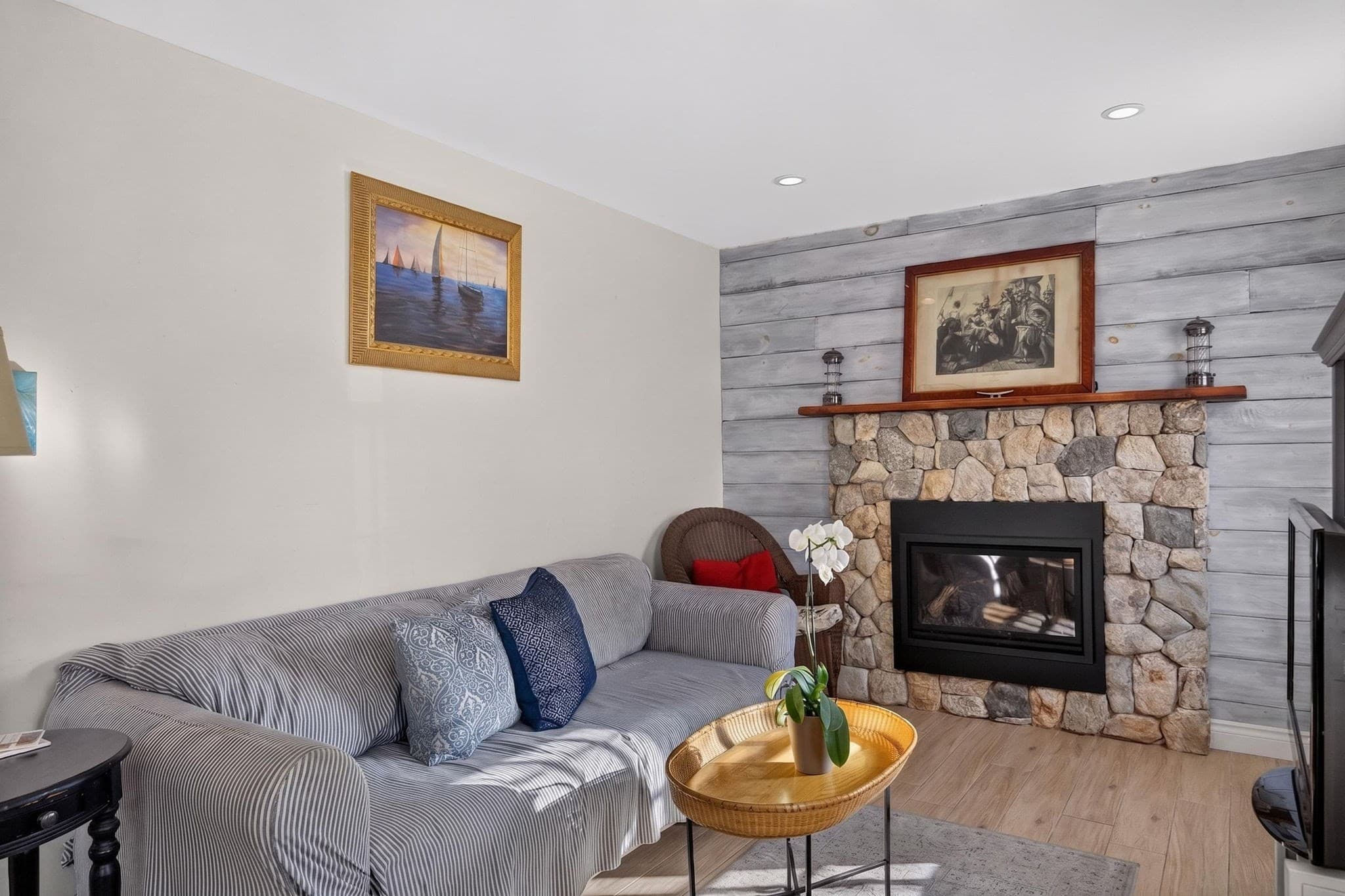 Condominium at 143 N Shore Boulevard # 7A, Sandwich MA 02537, Sandwich, photo 7 of 36