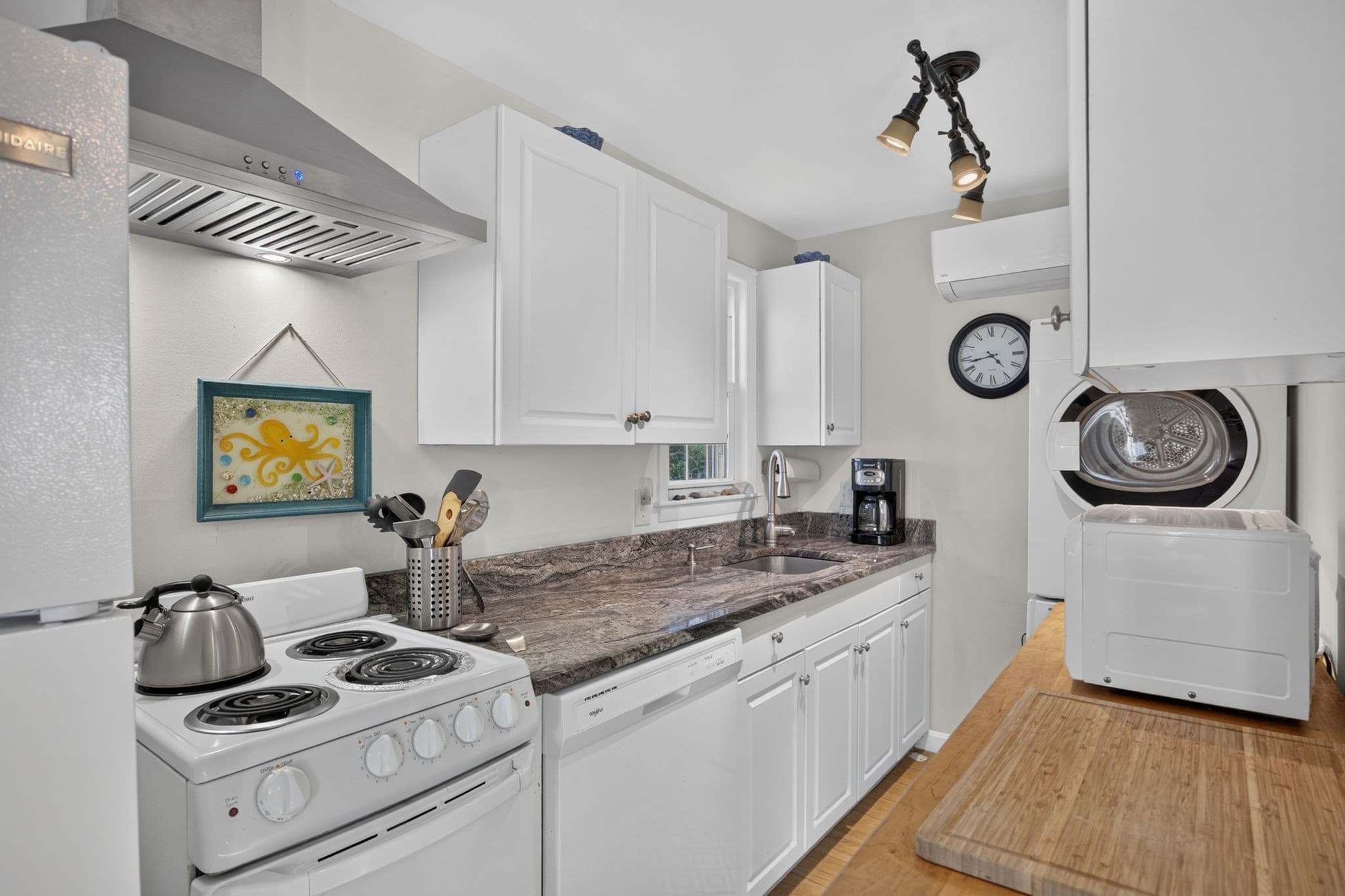 Condominium at 143 N Shore Boulevard # 7A, Sandwich MA 02537, Sandwich, photo 14 of 36
