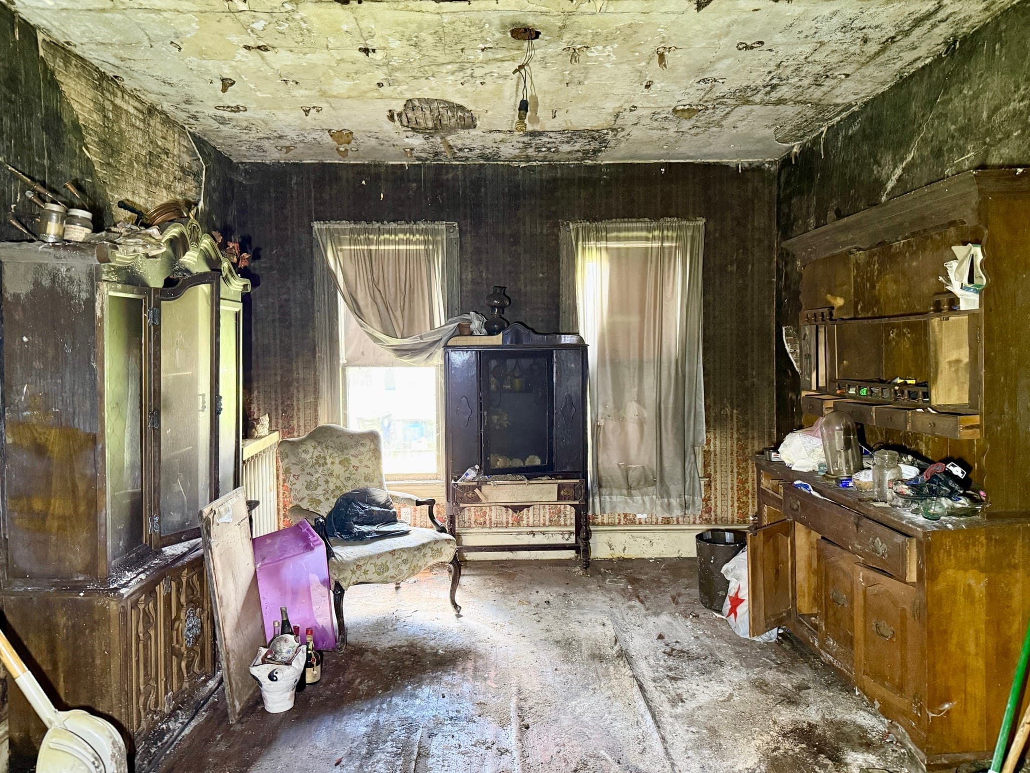 Single Family Residence at 161 Lincoln St, Holyoke MA 01040, Holyoke, photo 12 of 26