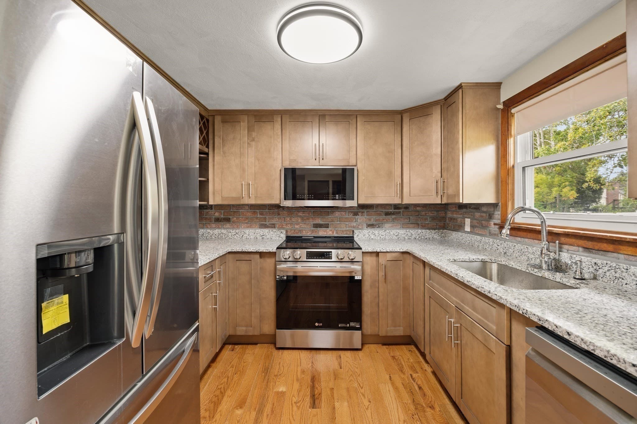 Single Family Residence at 108 Welsford St, Brockton MA 02302, Brockton, photo 6 of 41