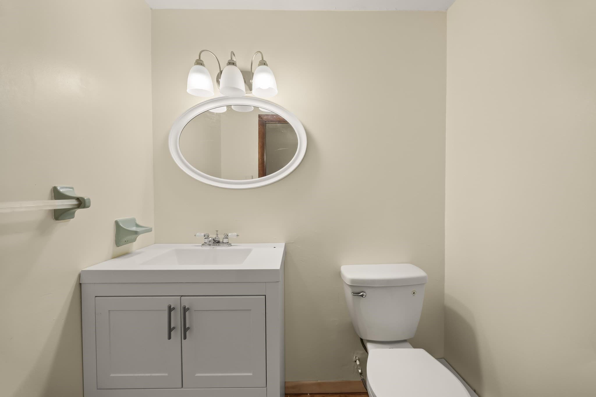 Single Family Residence at 108 Welsford St, Brockton MA 02302, Brockton, photo 9 of 41
