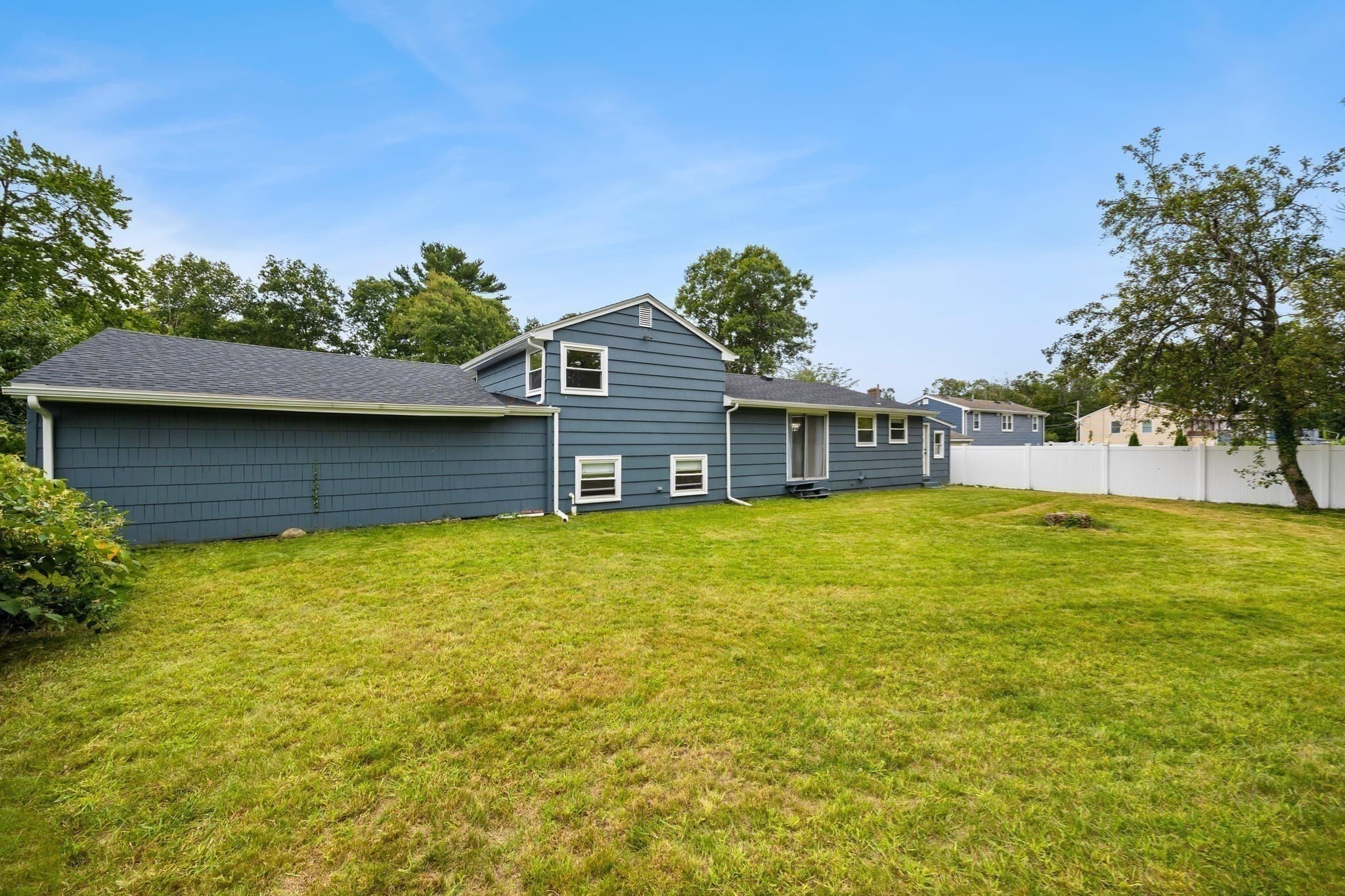 Single Family Residence at 108 Welsford St, Brockton MA 02302, Brockton, photo 38 of 41