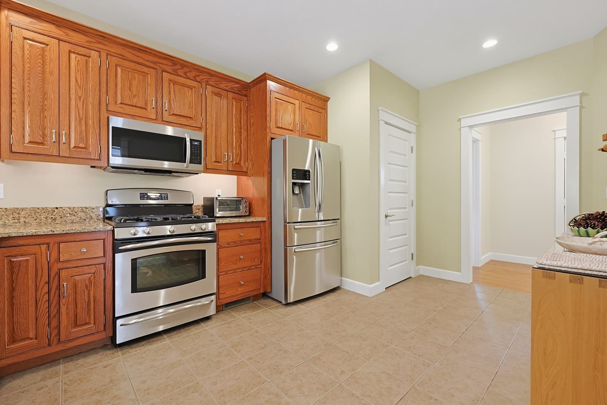Condominium at 5 Walden Way # 5, Milford MA 01757, Milford, photo 7 of 34