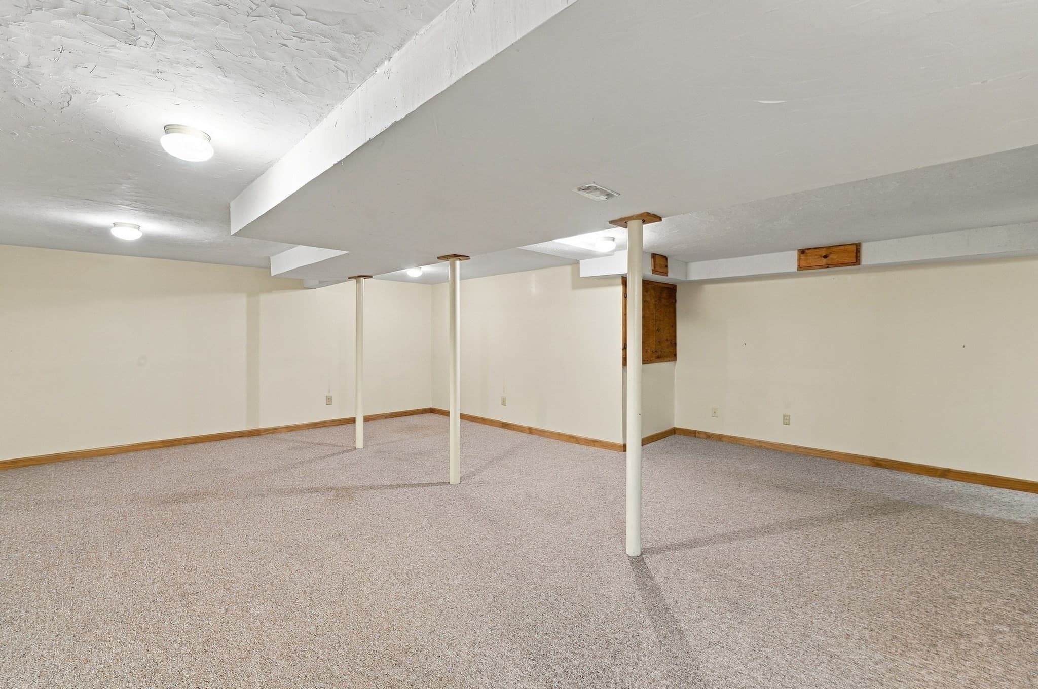 Single Family Residence at 690 Converse Street, Longmeadow MA 01106, Longmeadow, photo 33 of 39