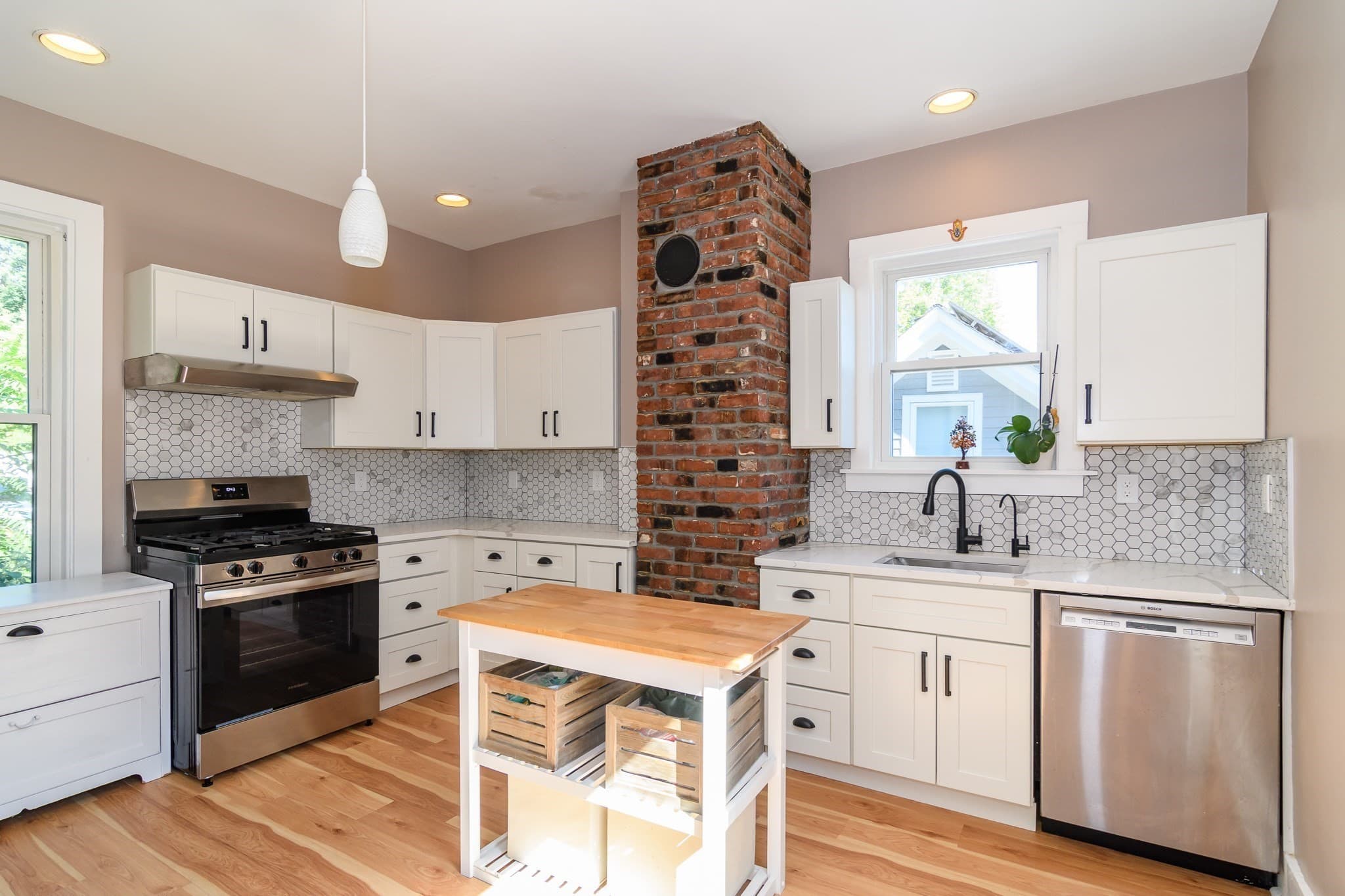Single Family Residence at 164 Union St, Natick MA 01760, Natick, photo 6 of 30