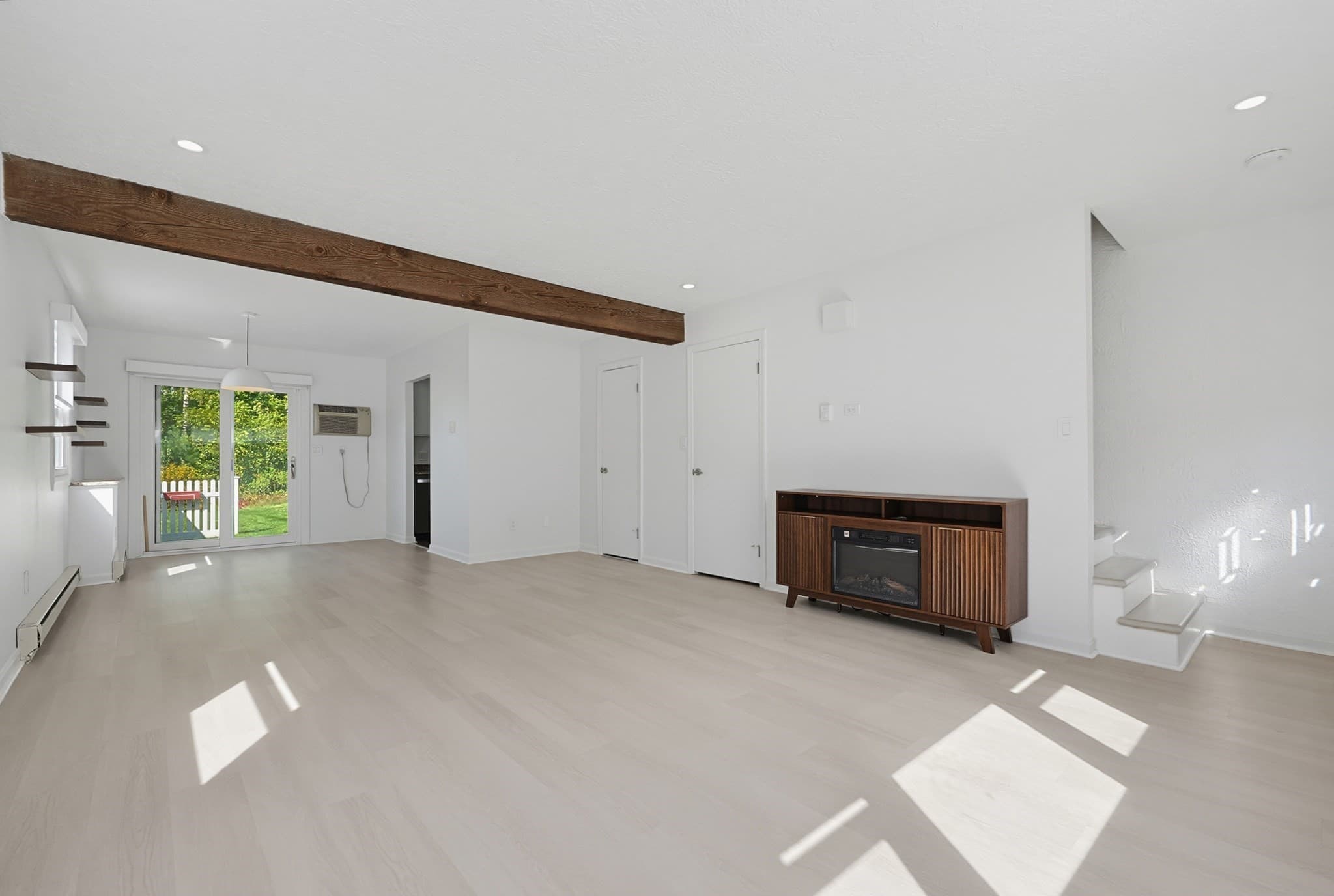 Condominium at 371 Lancaster St # 1, West Boylston MA 01583, West Boylston, photo 3 of 31