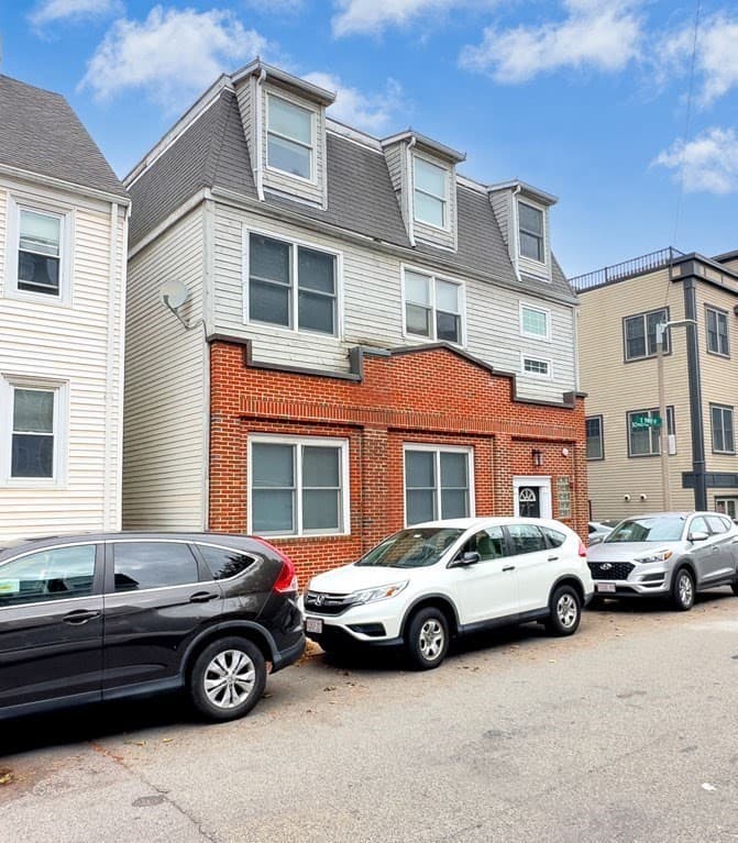 3 Family - 3 Units Up/Down at 550 E 3rd Street, Boston MA 02127, Boston, photo 4 of 18