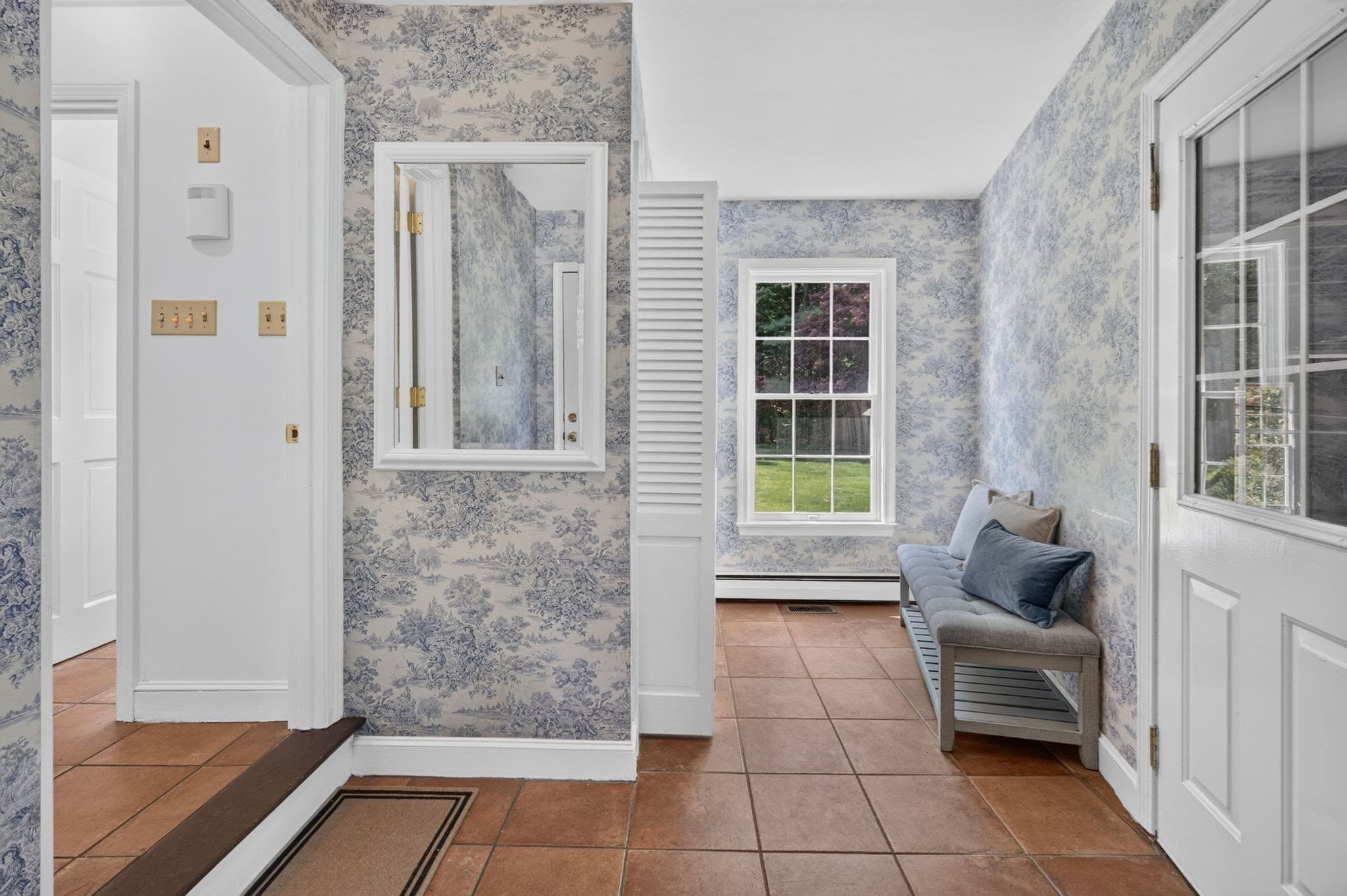 Single Family Residence at 132 Brentwood Cir, North Andover MA 01845, North Andover, photo 23 of 42