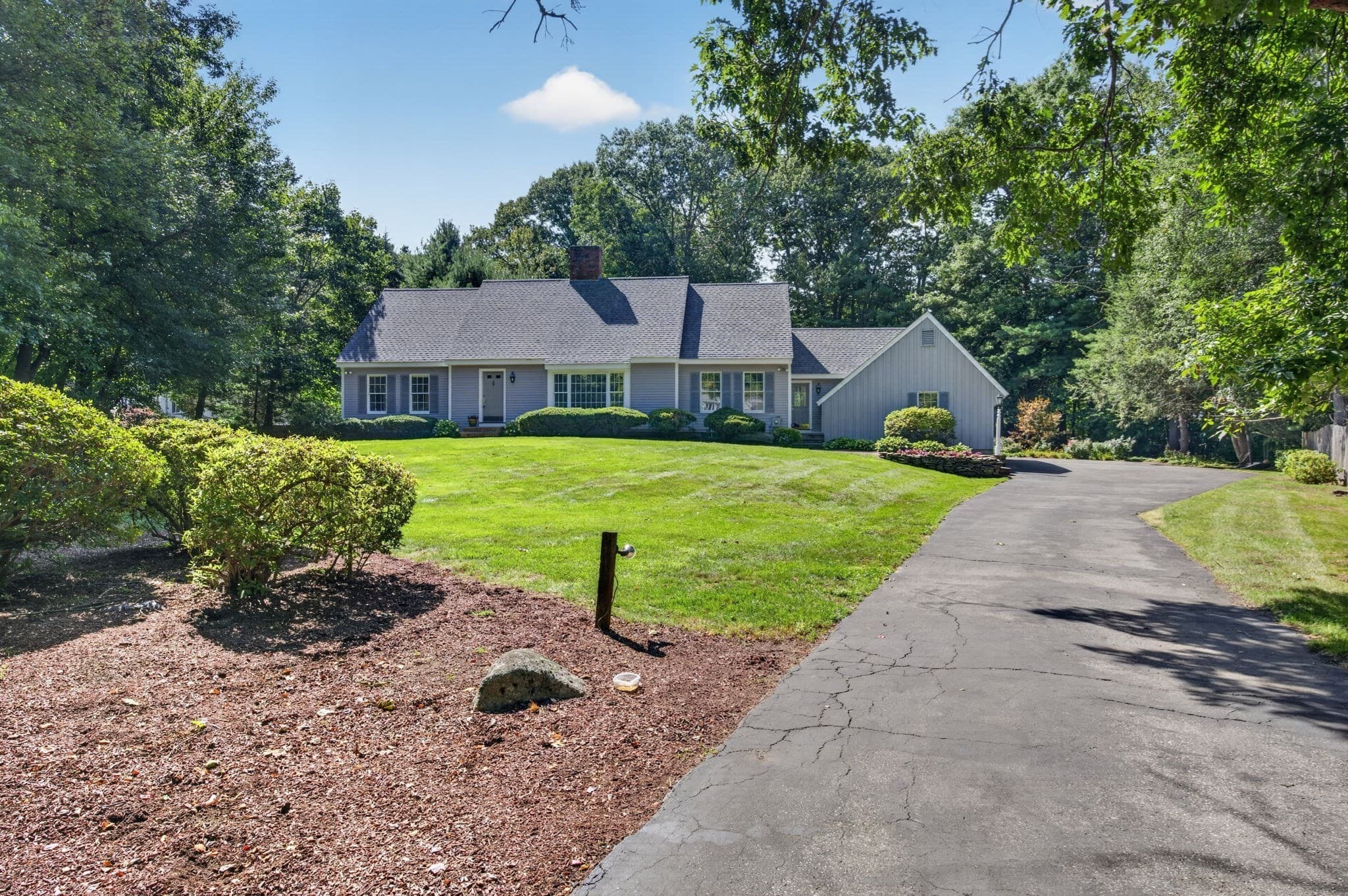 Single Family Residence at 132 Brentwood Cir, North Andover MA 01845, North Andover, photo 2 of 42