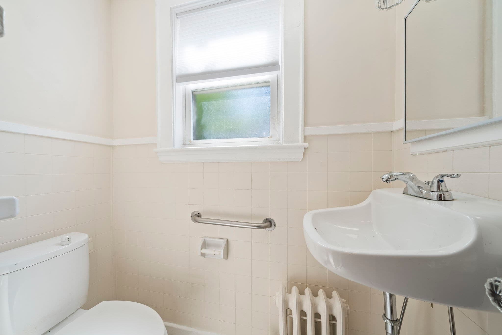 Single Family Residence at 12 Bellevue St, Boston MA 02125, photo 16 of 40