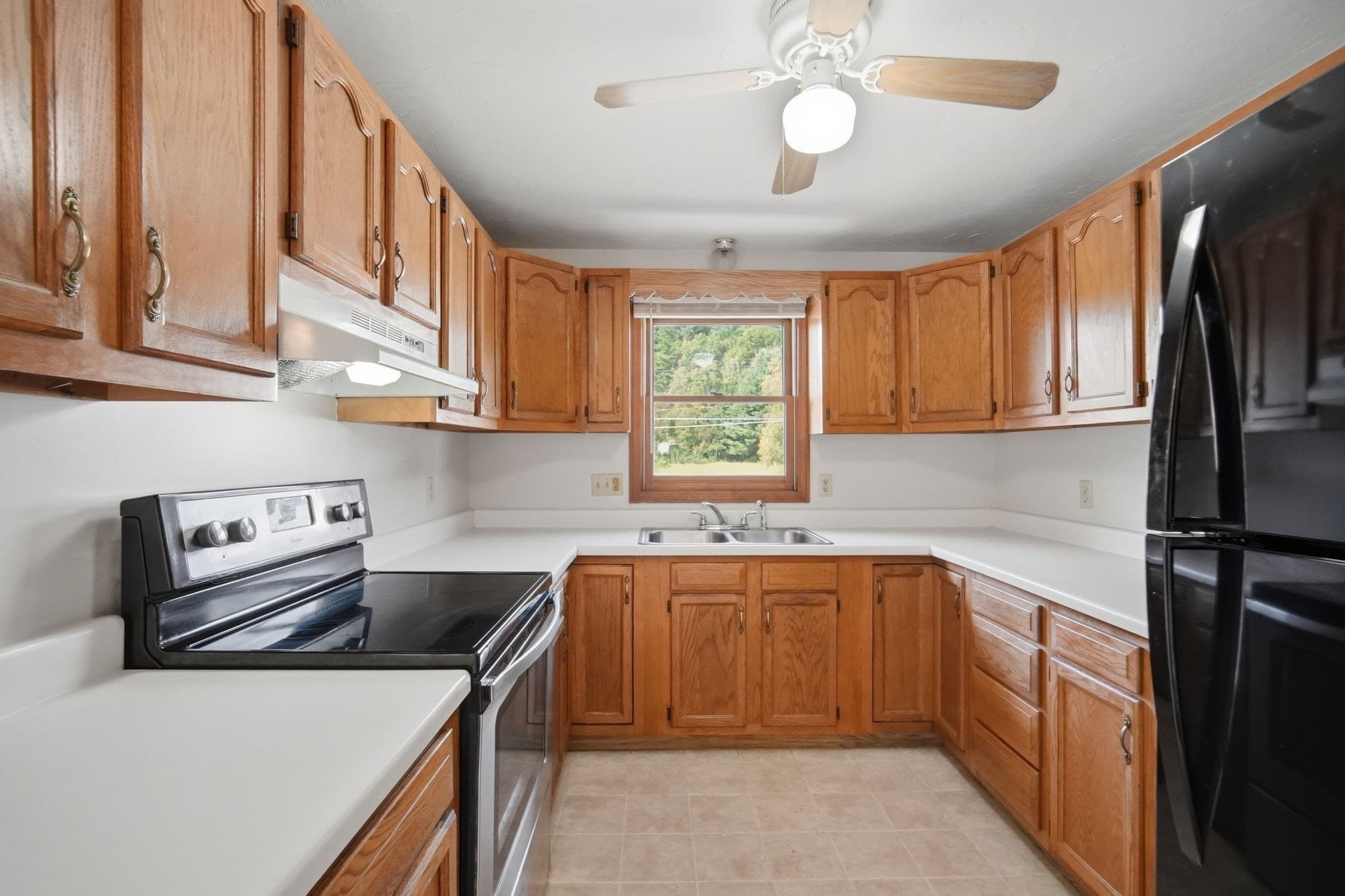 Commercial Sale at 184 Main St, Oxford MA 01540, Oxford, photo 12 of 37