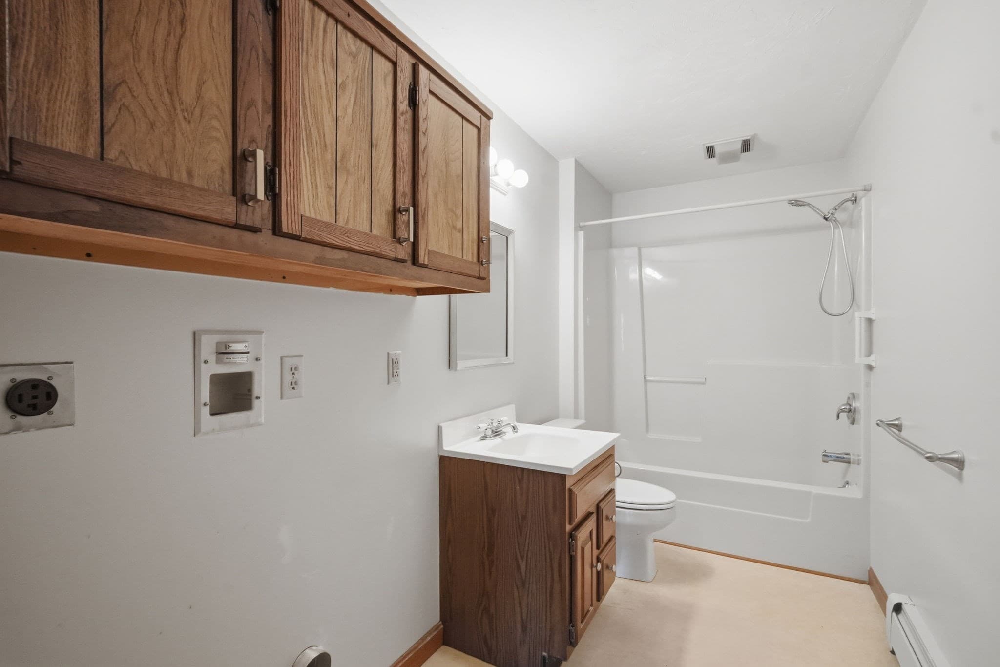 Commercial Sale at 184 Main St, Oxford MA 01540, Oxford, photo 14 of 37