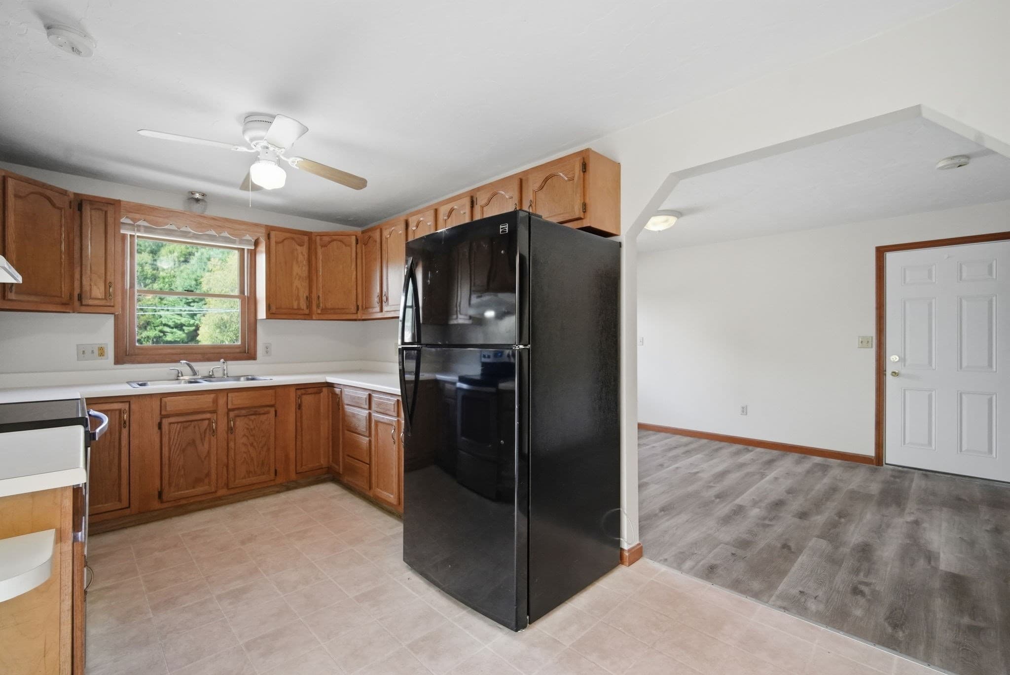 Commercial Sale at 184 Main St, Oxford MA 01540, Oxford, photo 18 of 37