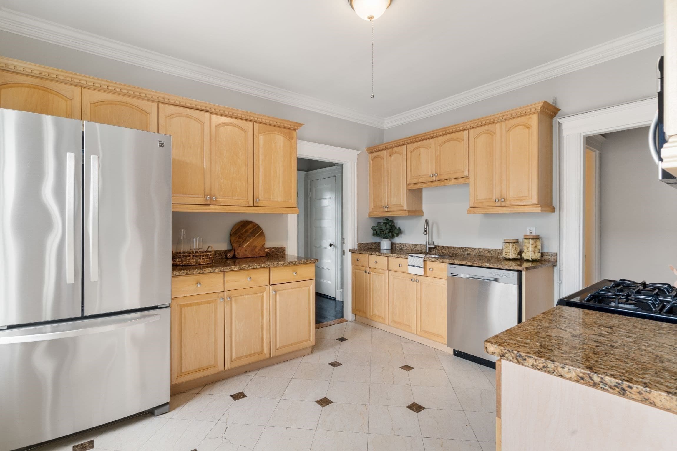 Condominium at 171 Savin Hill Ave # 2, Boston MA 02125, Boston, photo 12 of 27