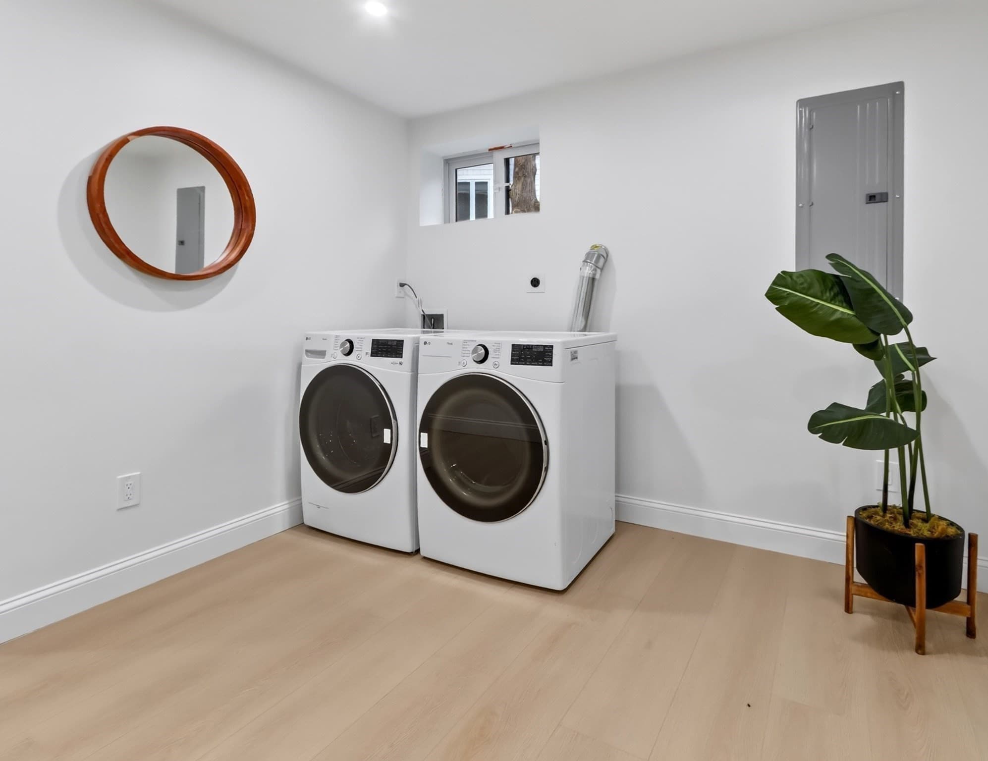 Condominium at 123 Mount Vernon Street # 1, Newton MA 02465, Newton, photo 32 of 39