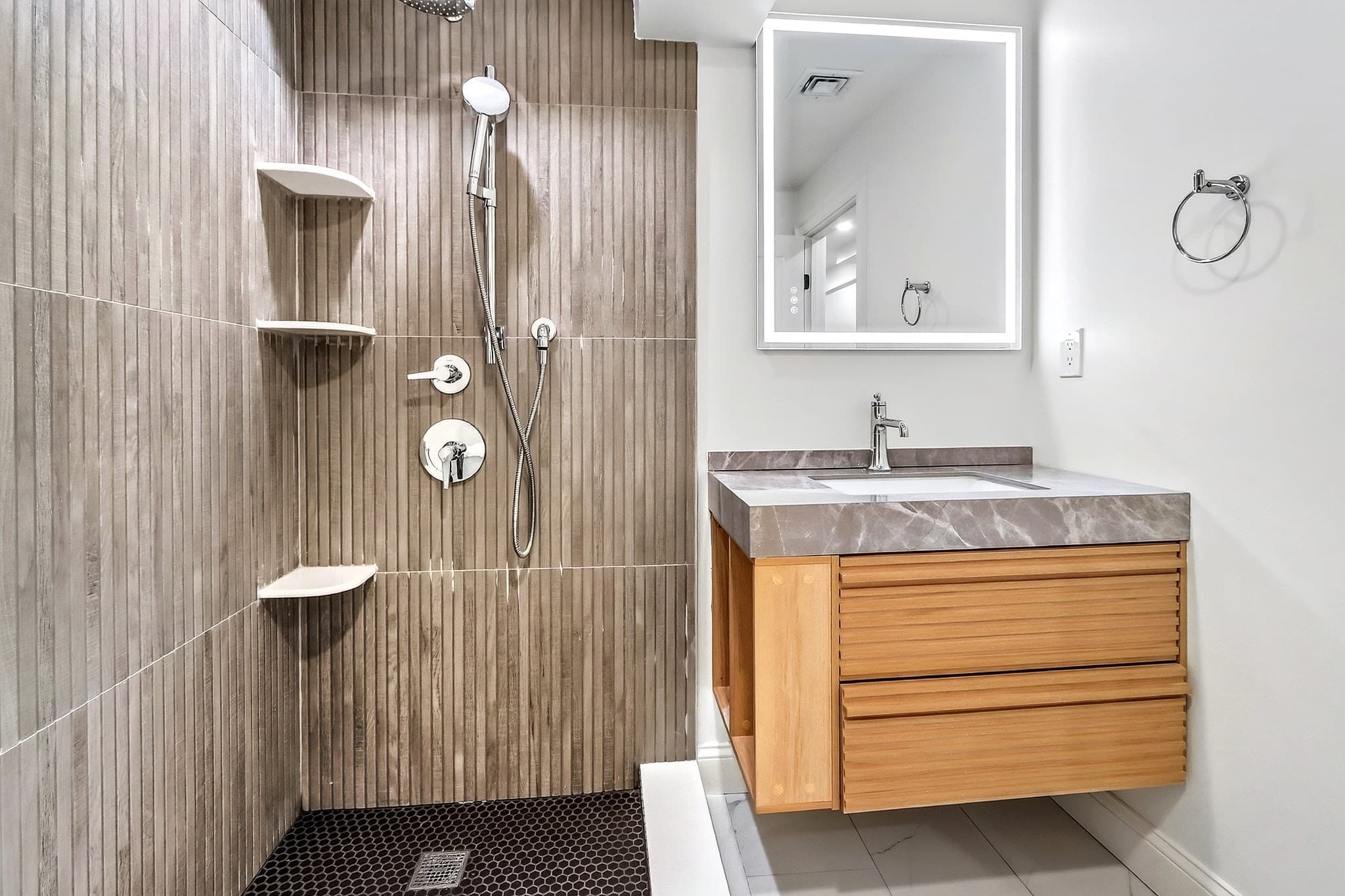 Condominium at 123 Mount Vernon Street # 1, Newton MA 02465, Newton, photo 31 of 39