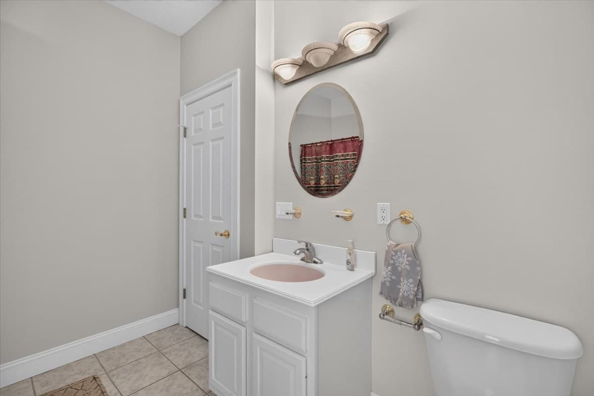 Single Family Residence at 31 Hillcrest Cir, Westfield MA 01085, Westfield, photo 27 of 42