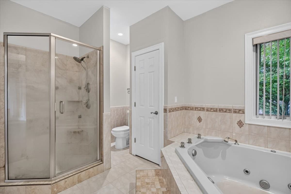 Single Family Residence at 31 Hillcrest Cir, Westfield MA 01085, Westfield, photo 16 of 42