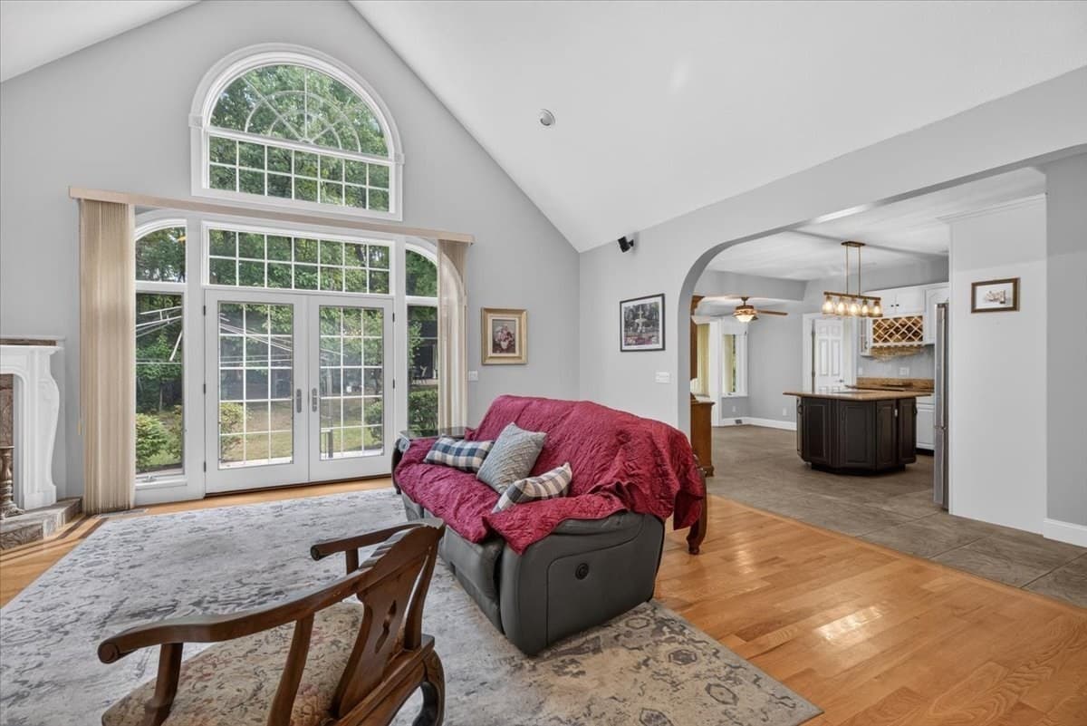 Single Family Residence at 31 Hillcrest Cir, Westfield MA 01085, Westfield, photo 12 of 42