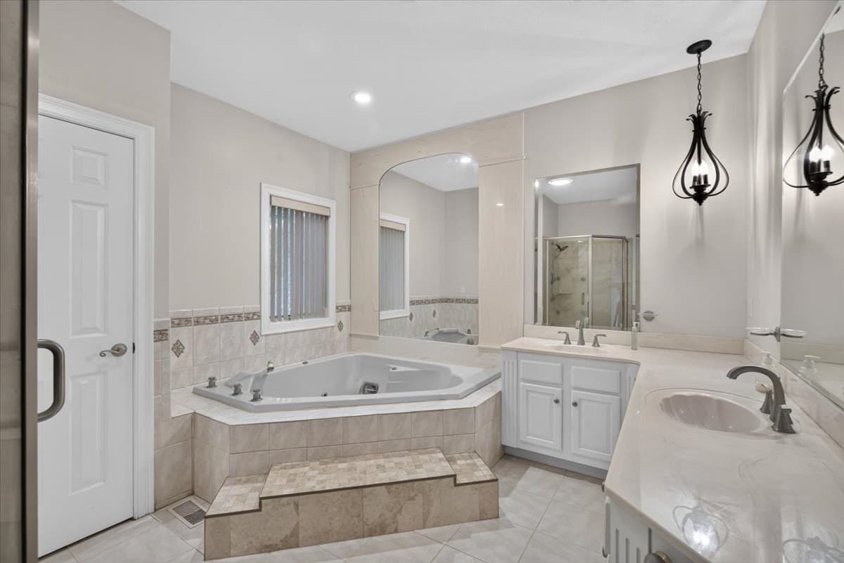 Single Family Residence at 31 Hillcrest Cir, Westfield MA 01085, Westfield, photo 15 of 42