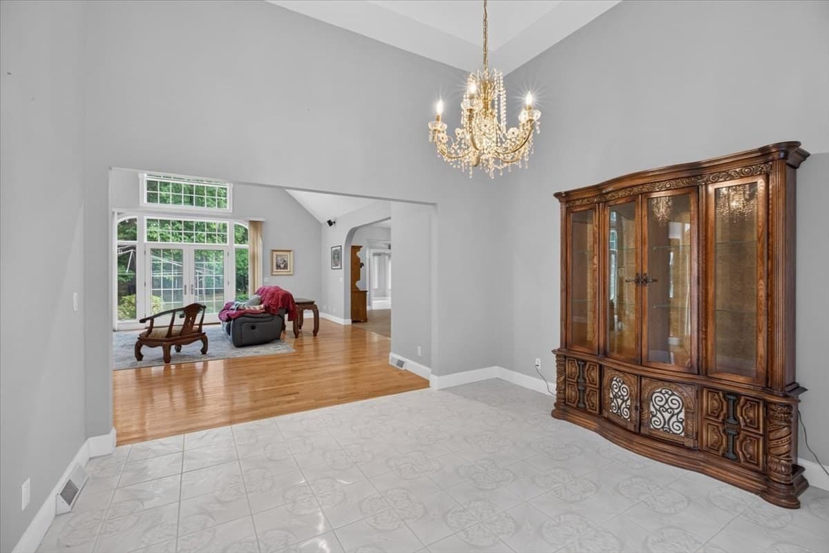 Single Family Residence at 31 Hillcrest Cir, Westfield MA 01085, Westfield, photo 8 of 42