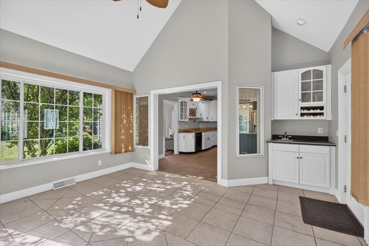 Single Family Residence at 31 Hillcrest Cir, Westfield MA 01085, Westfield, photo 25 of 42