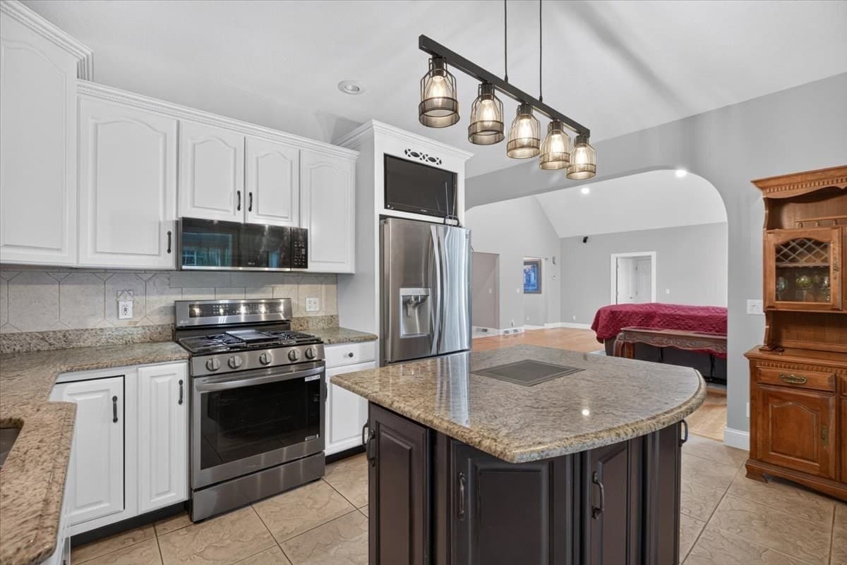 Single Family Residence at 31 Hillcrest Cir, Westfield MA 01085, Westfield, photo 21 of 42