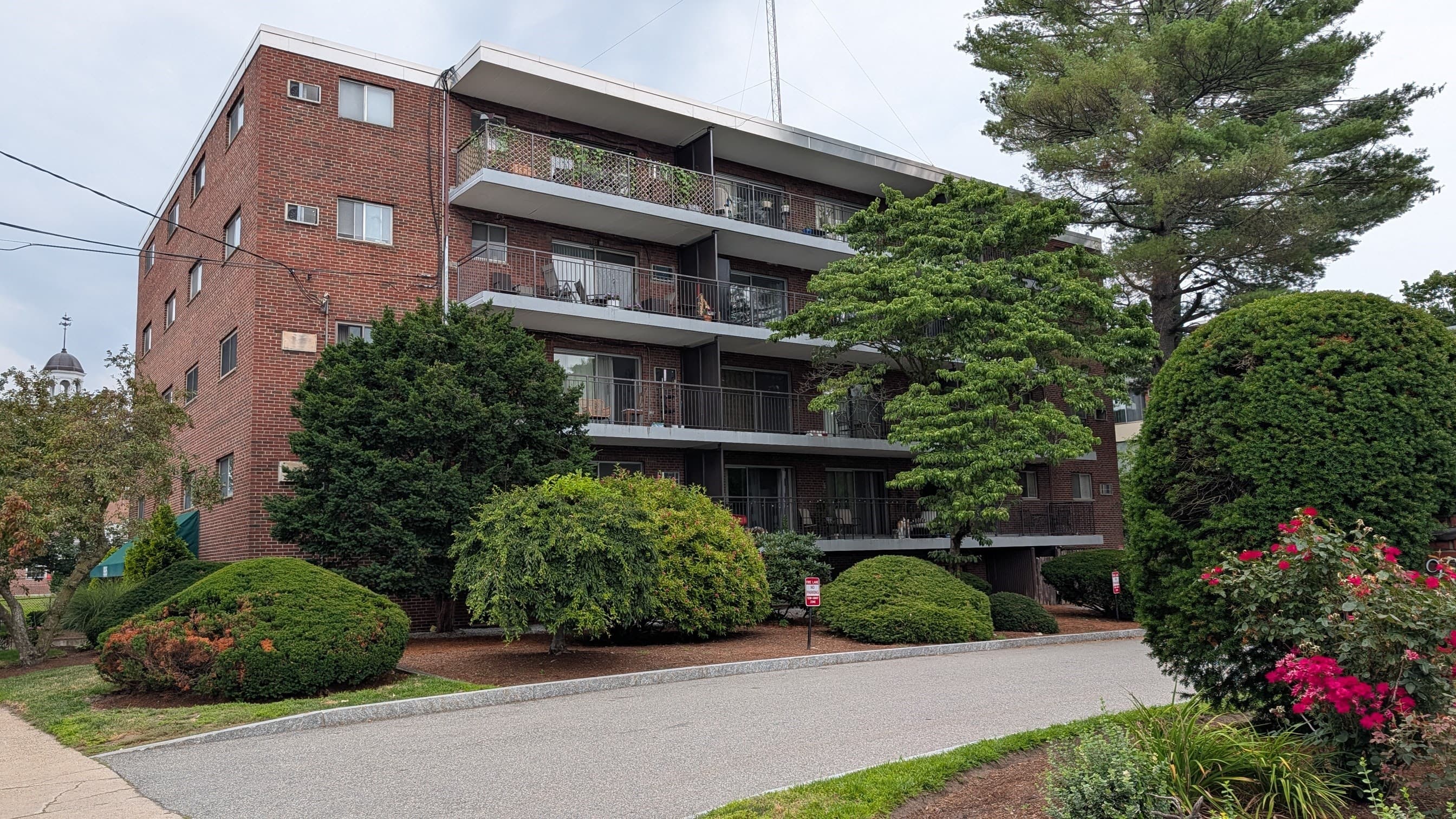 Condominium at 995 Mass Ave # 304, Arlington MA 02476, Arlington, photo 2 of 12