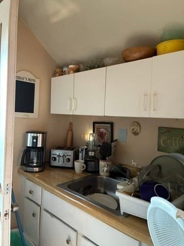 3 Family - 3 Units Up/Down at 305 Nesmith St, Lowell MA 01852, Lowell, photo 30 of 36