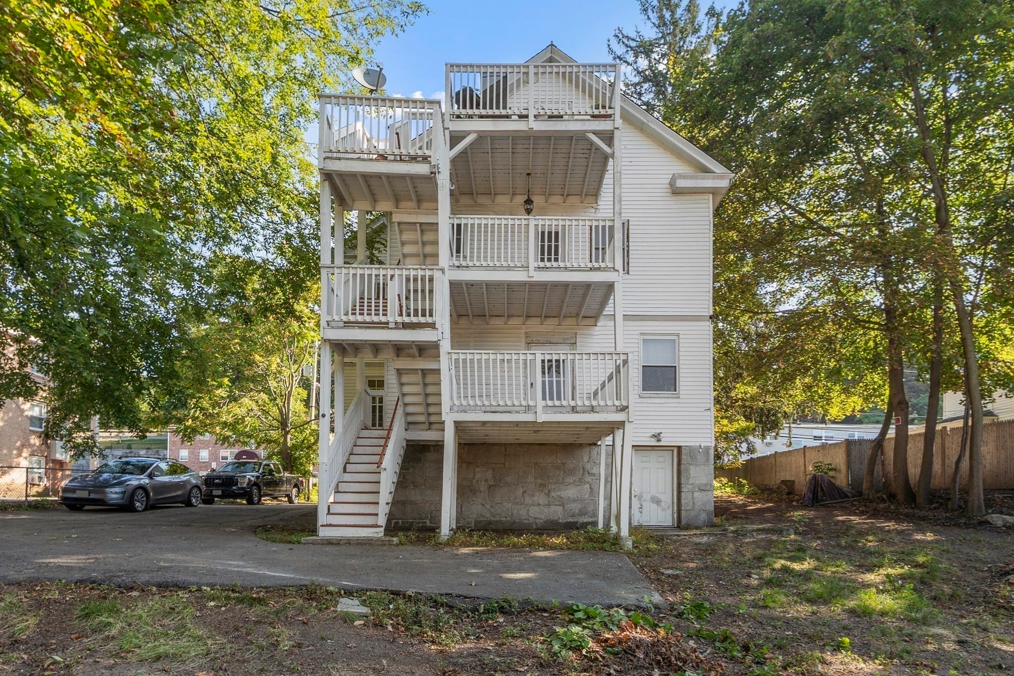 3 Family - 3 Units Up/Down at 305 Nesmith St, Lowell MA 01852, Lowell, photo 33 of 36