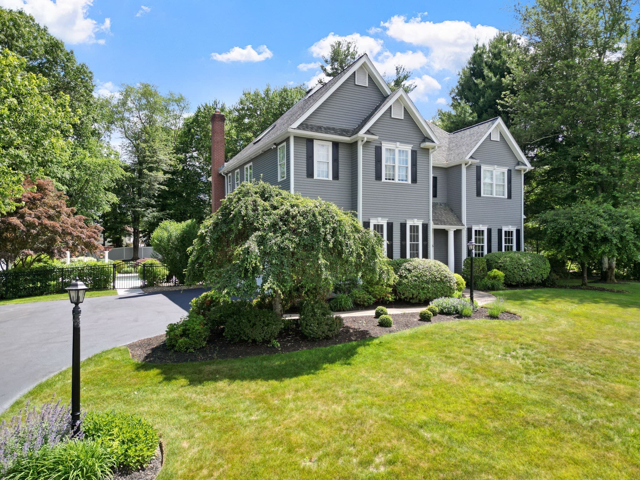 5 Wildebrook Rd, Medway MA 02053