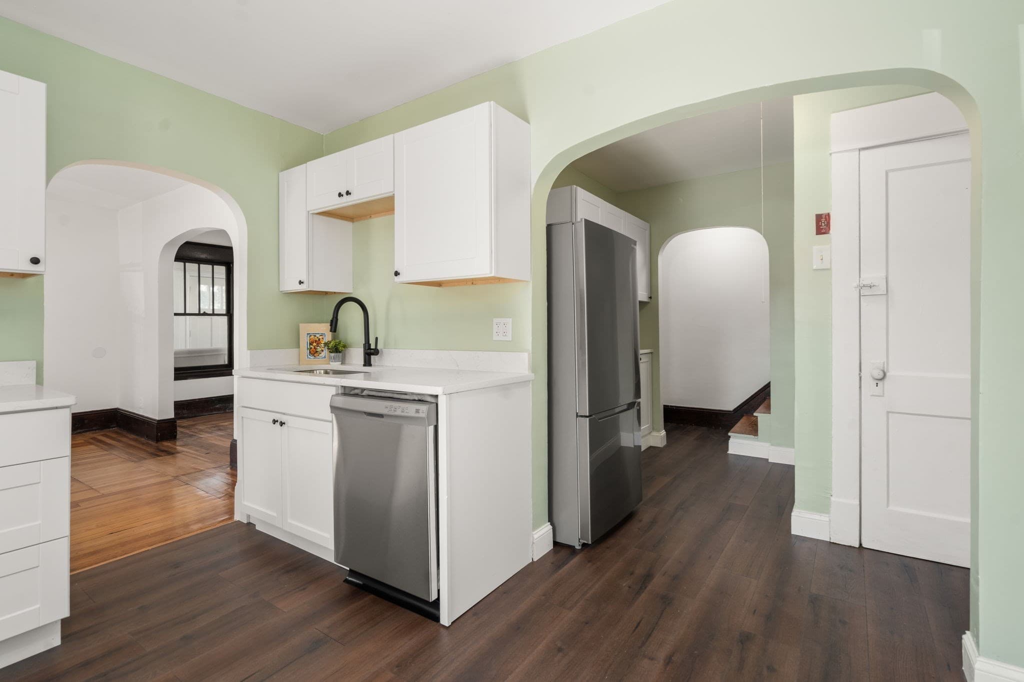 Single Family Residence at 549 Chicopee St, Chicopee MA 01013, Chicopee, photo 6 of 28
