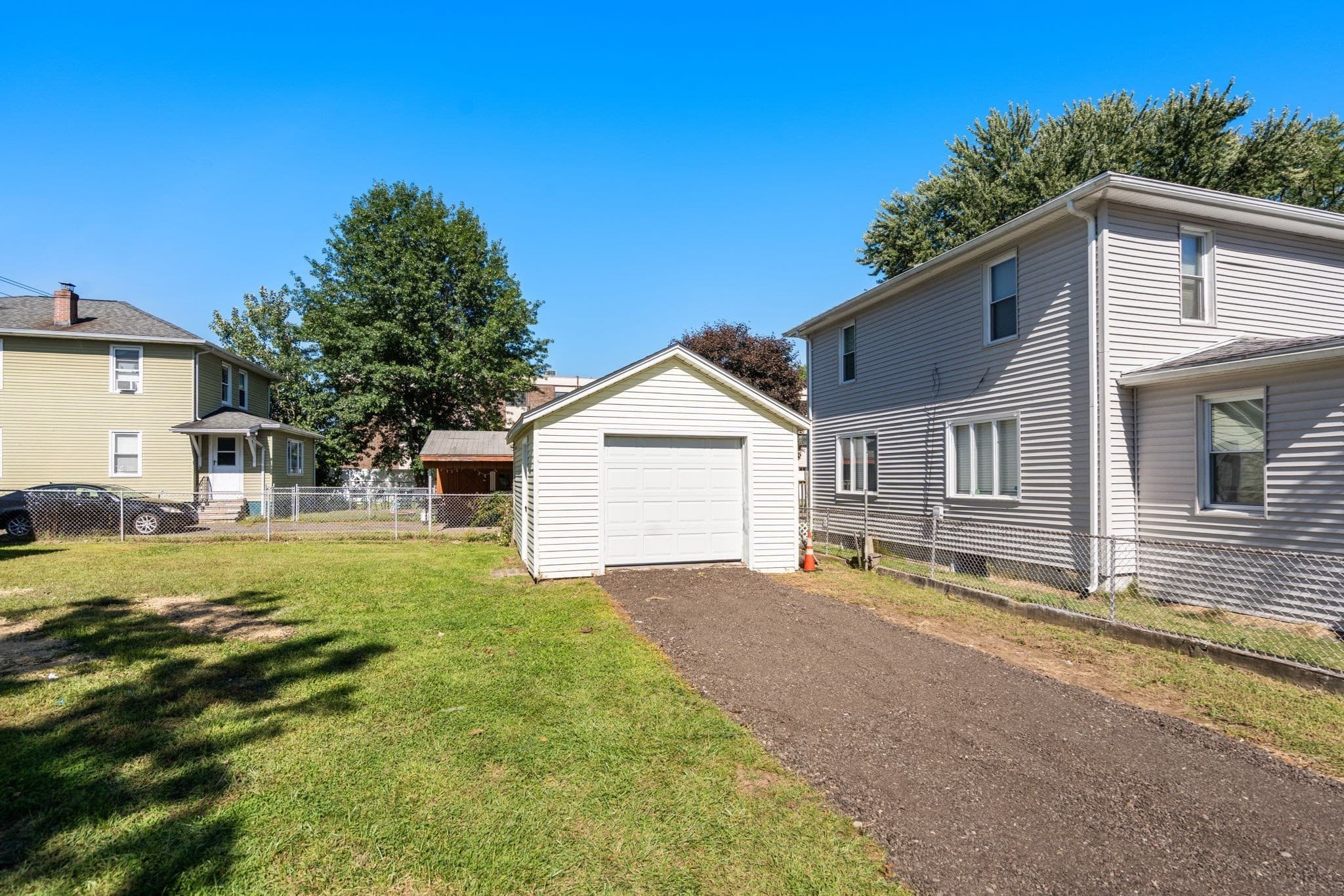 Single Family Residence at 549 Chicopee St, Chicopee MA 01013, Chicopee, photo 24 of 28