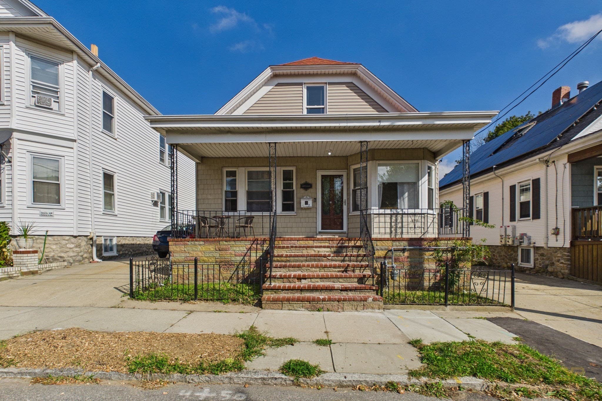 249 Central Ave, New Bedford MA 02745
